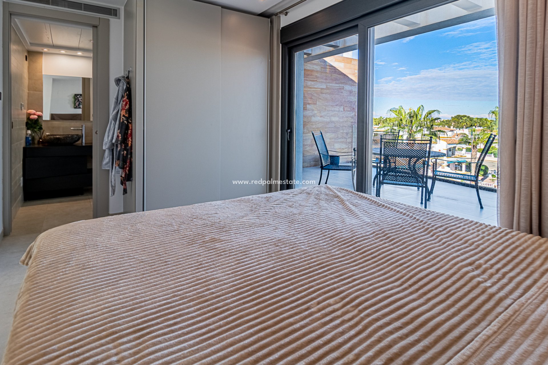 Resale - Apartments -
Los Dolses