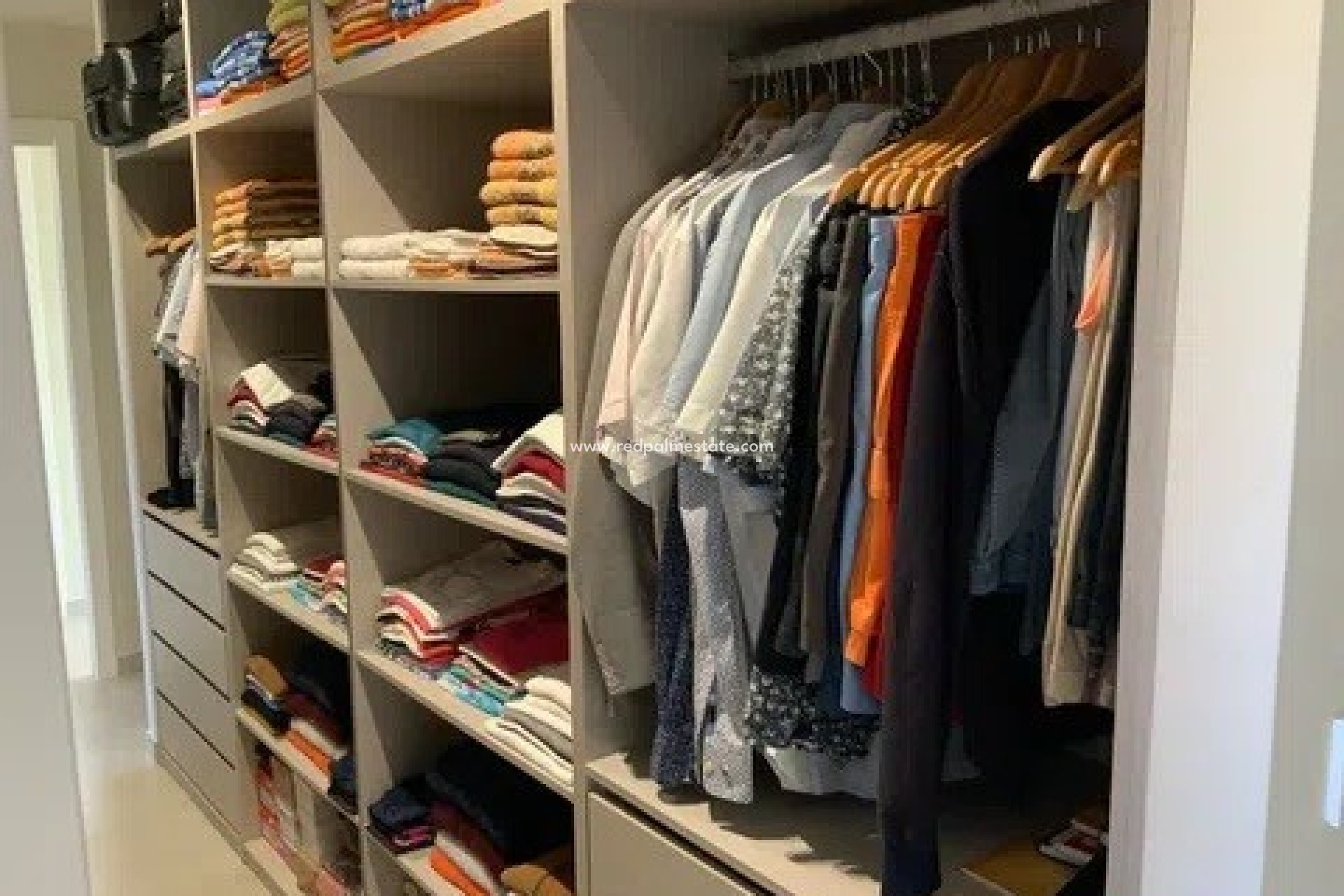 Resale - Apartments -
Mar de Cristal - Mar de cristal