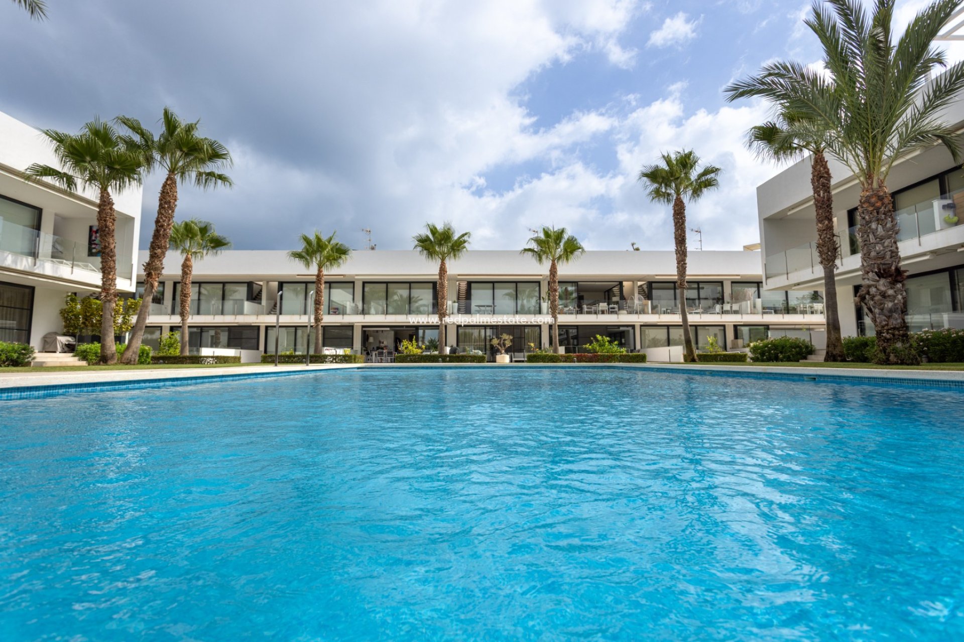 Resale - Apartments -
Mar de Cristal - Mar de cristal