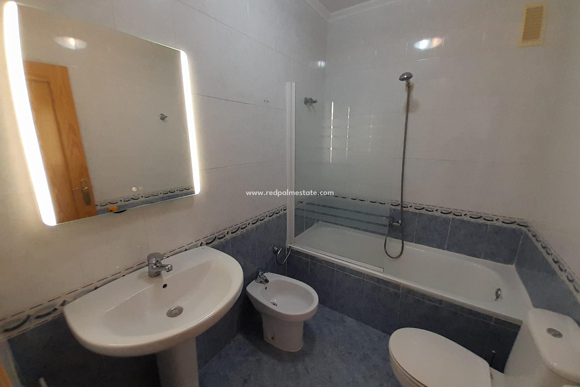 Resale - Apartments -
Mazarron - Barrio San Isidro
