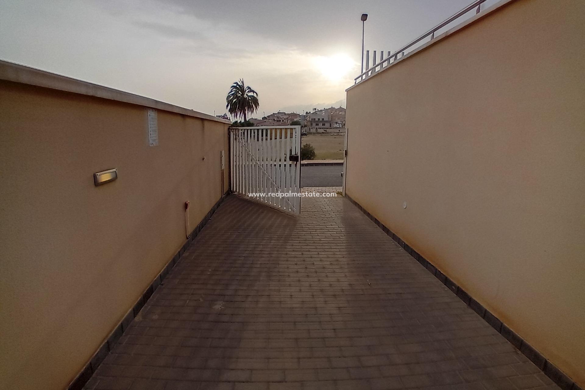 Resale - Apartments -
Mazarron - El Alamillo