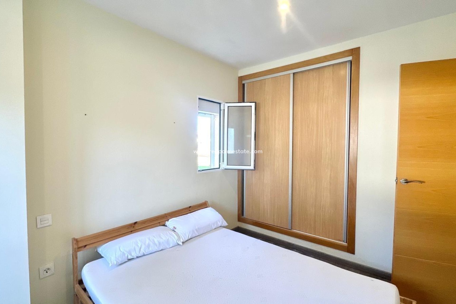 Resale - Apartments -
Orihuela Costa - Altos de Campoamor