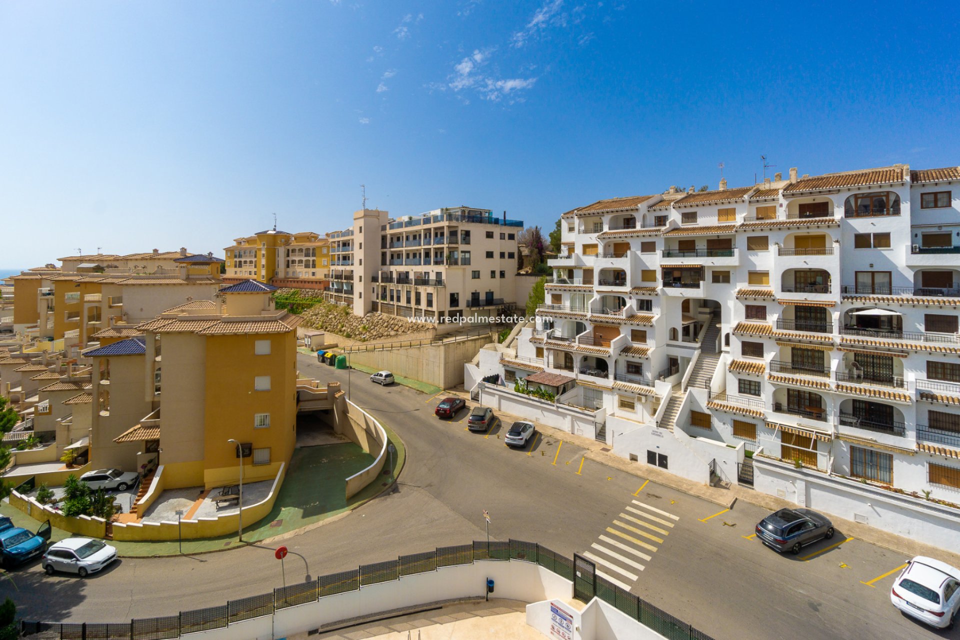 Resale - Apartments -
Orihuela Costa - Campoamor