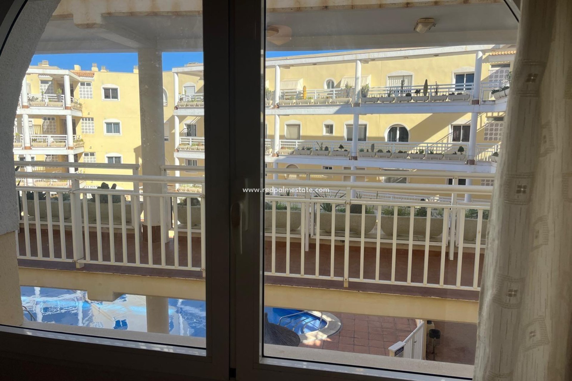 Resale - Apartments -
Orihuela Costa - Campoamor