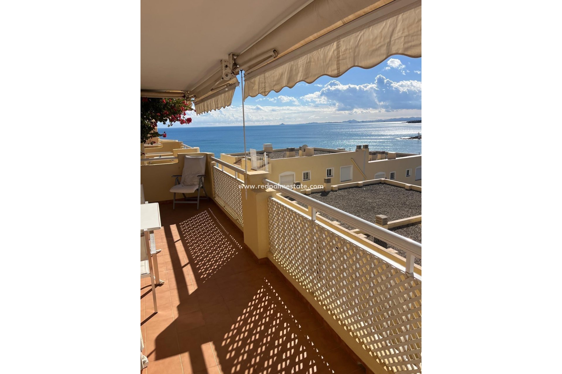 Resale - Apartments -
Orihuela Costa - Campoamor