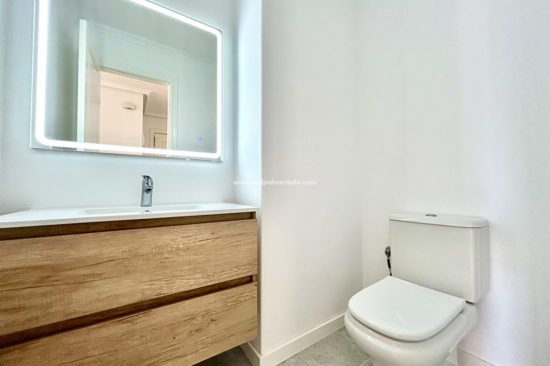 Resale - Apartments -
Orihuela Costa - Campoamor