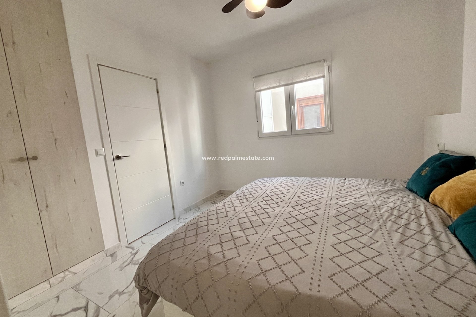 Resale - Apartments -
Orihuela Costa - Costa Blanca