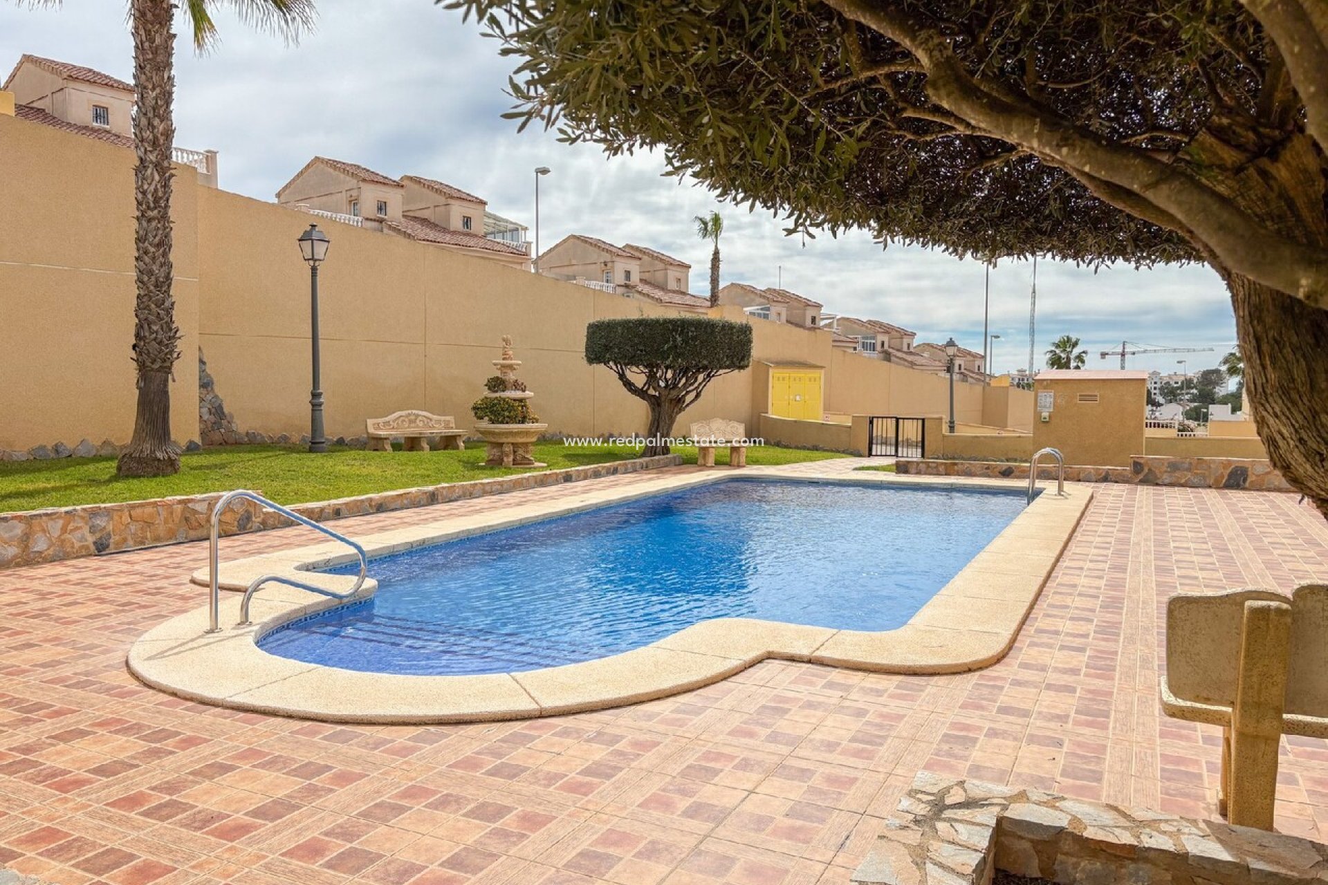 Resale - Apartments -
Orihuela Costa - Costa Blanca