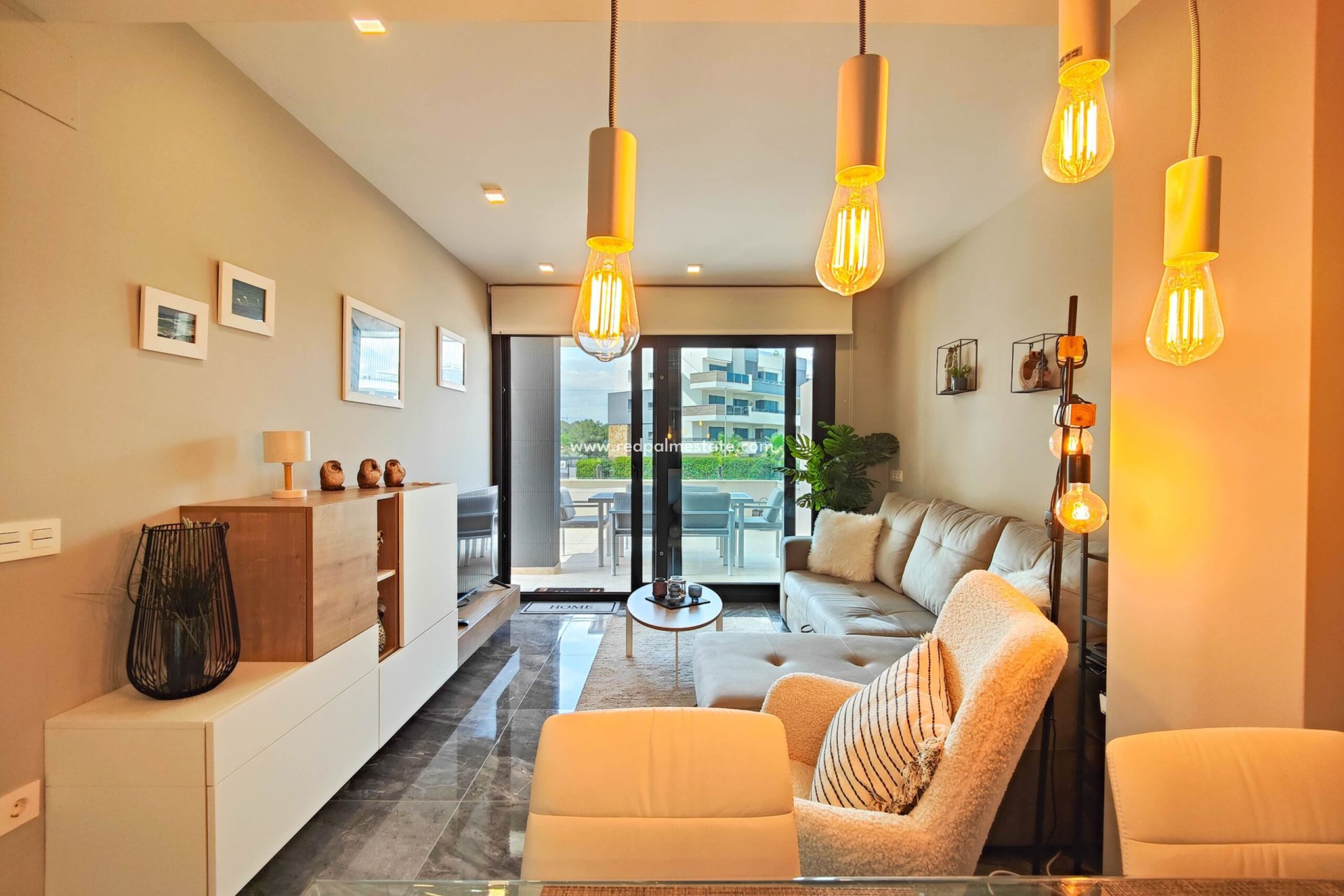 Resale - Apartments -
Orihuela Costa - Costa Blanca