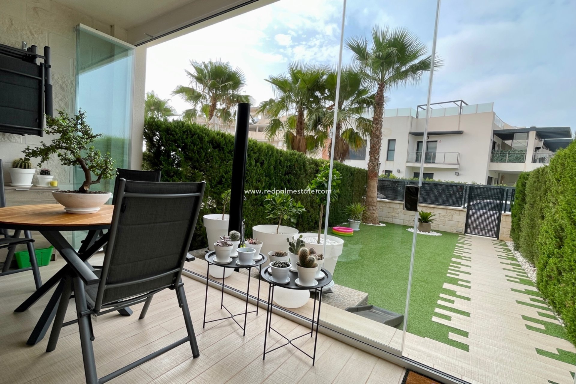 Resale - Apartments -
Orihuela Costa - Costa Blanca
