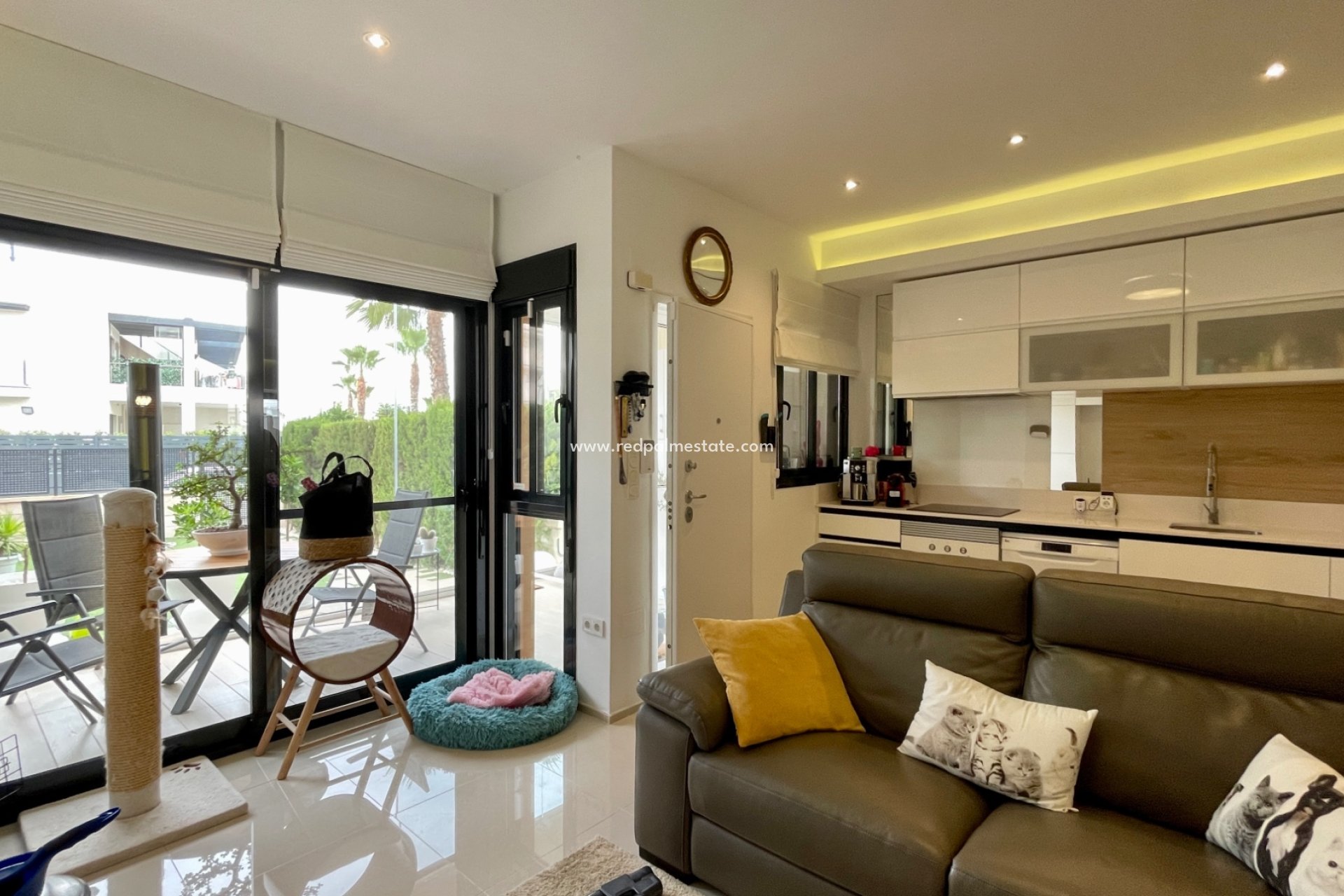 Resale - Apartments -
Orihuela Costa - Costa Blanca