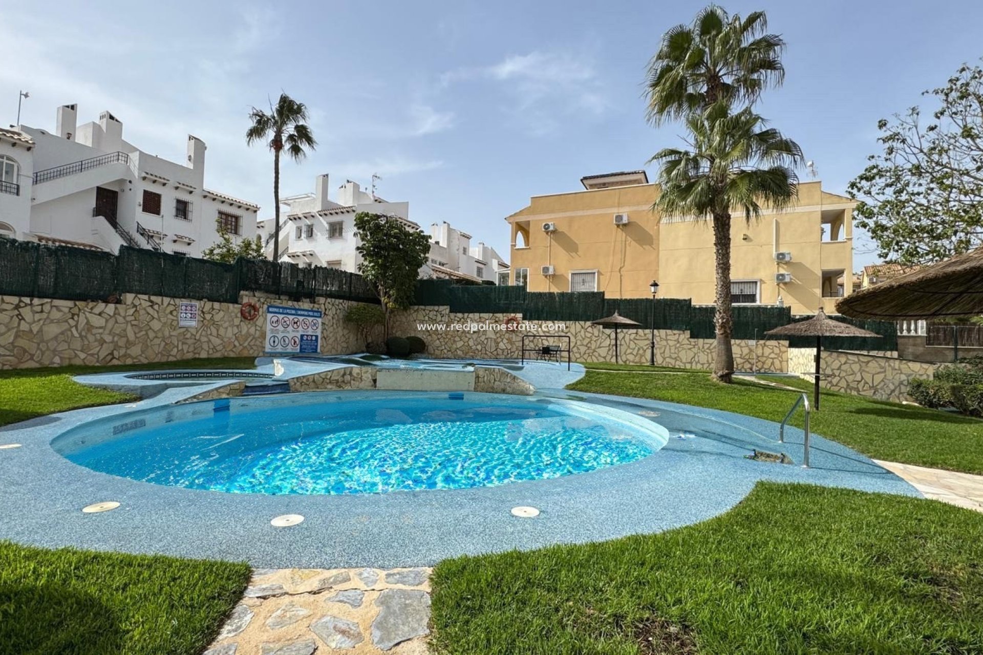 Resale - Apartments -
Orihuela Costa - Costa Blanca