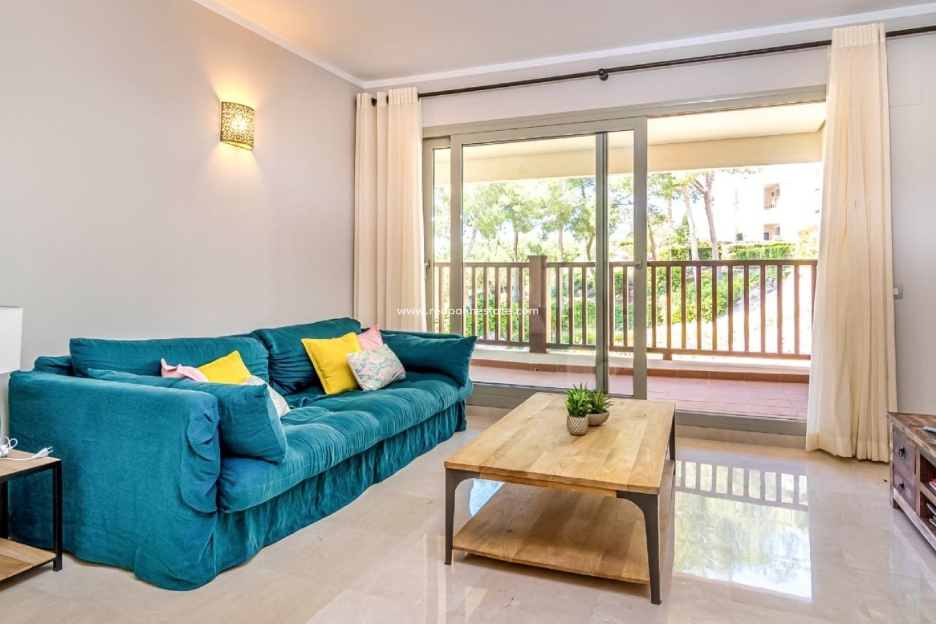 Resale - Apartments -
Orihuela Costa - Costa Blanca