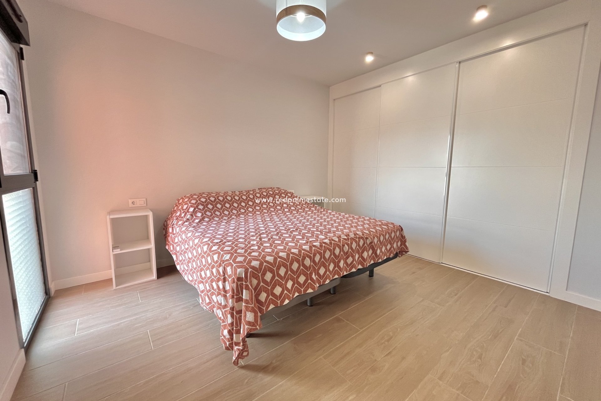 Resale - Apartments -
Orihuela Costa - Costa Blanca