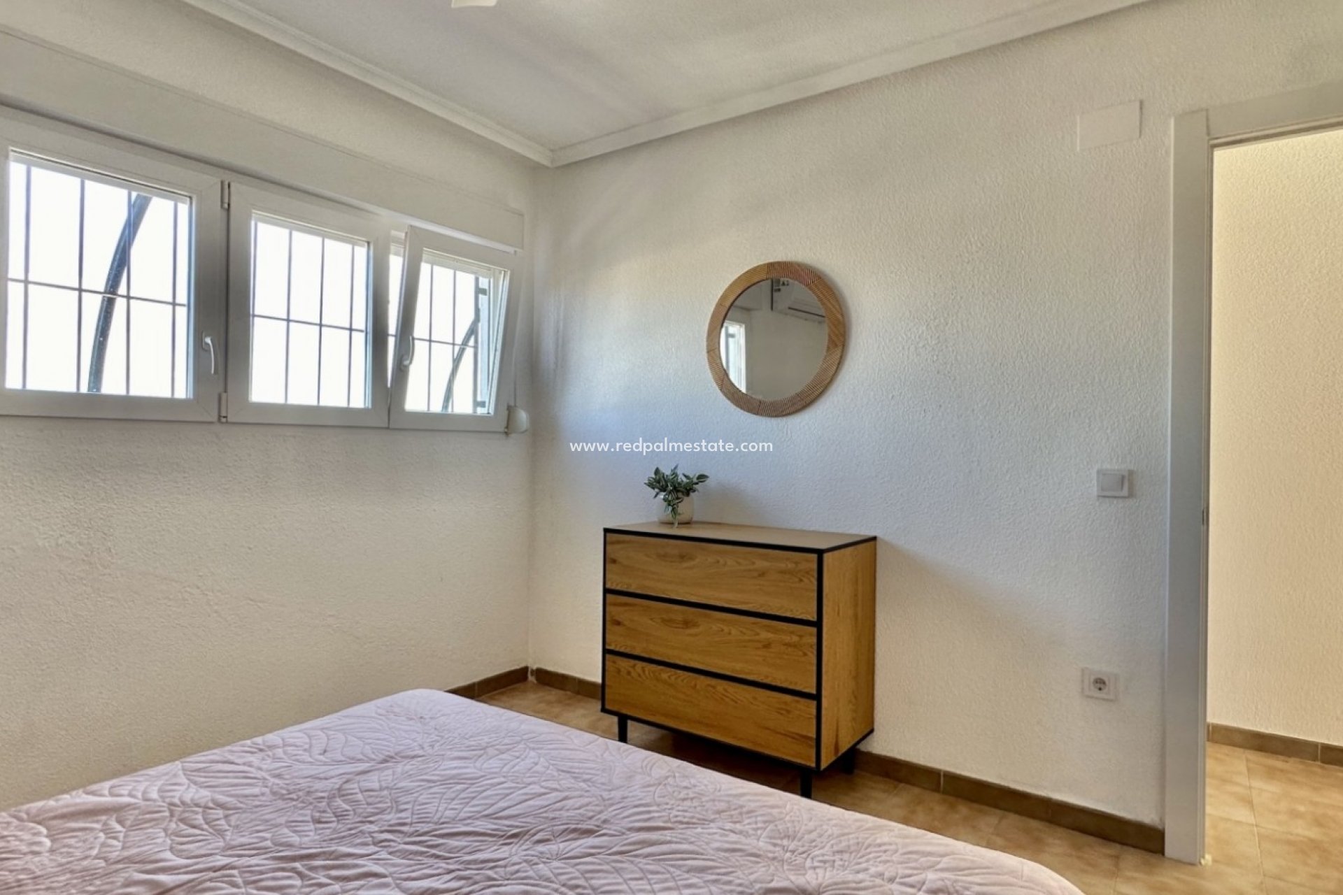 Resale - Apartments -
Orihuela Costa - Costa Blanca