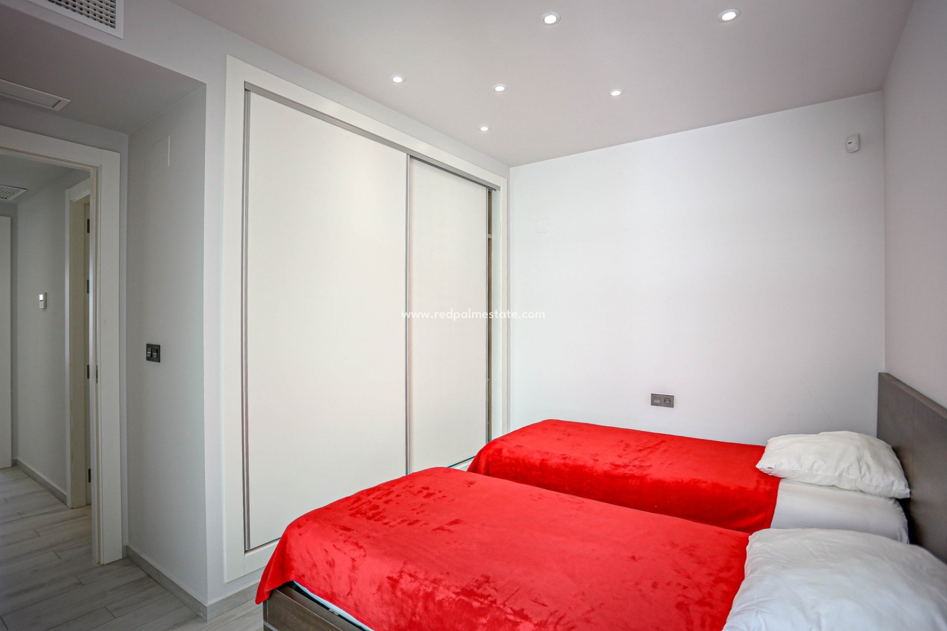 Resale - Apartments -
Orihuela Costa - Costa Blanca