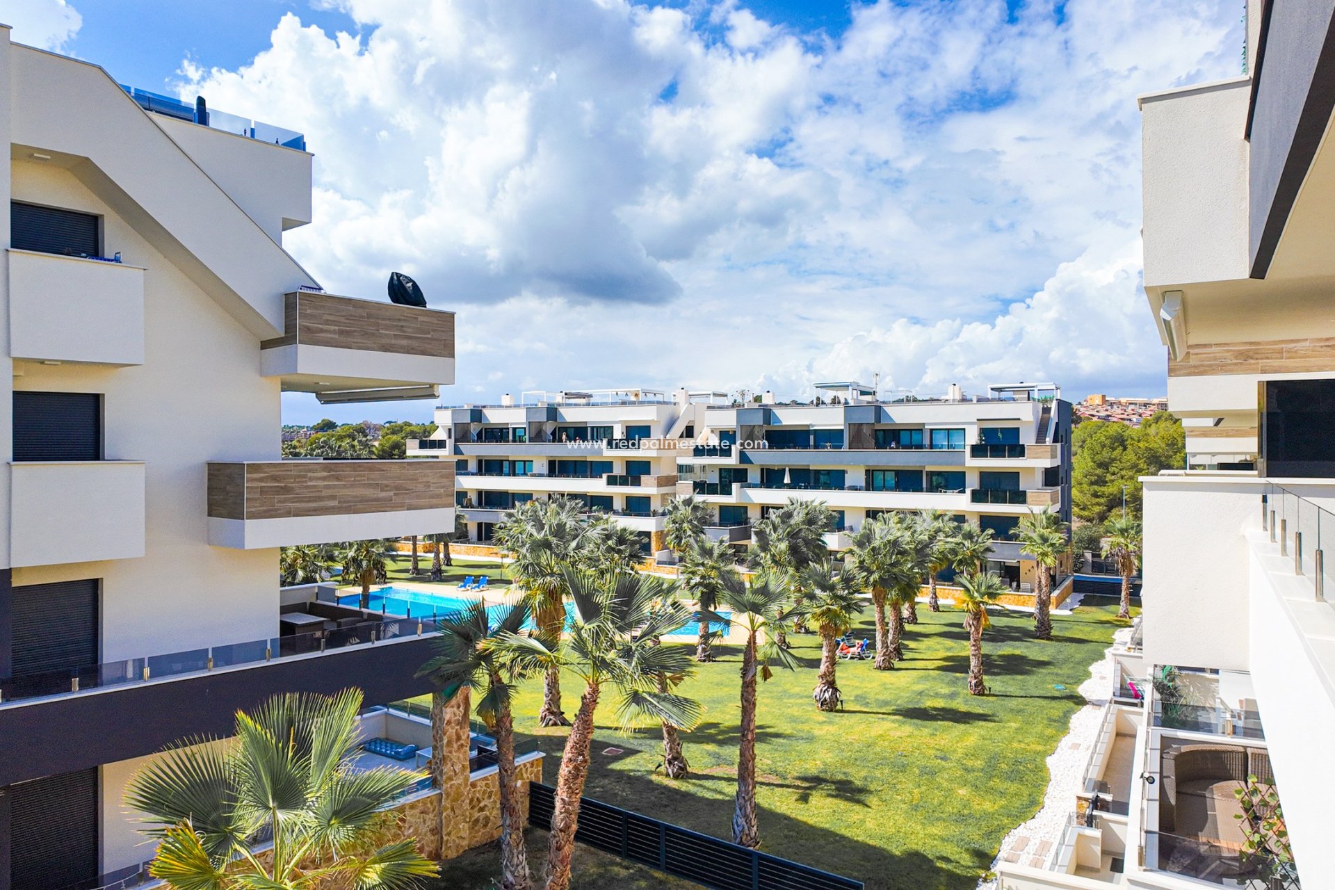 Resale - Apartments -
Orihuela Costa - Costa Blanca