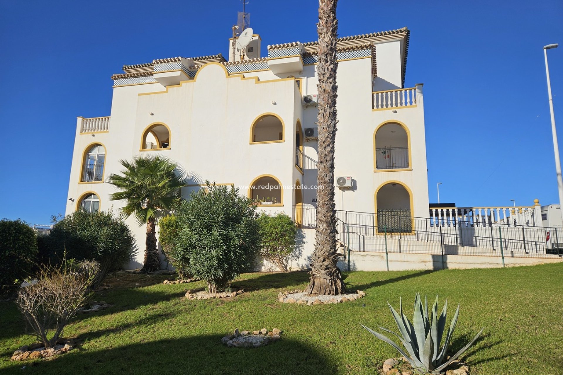 Resale - Apartments -
Orihuela Costa - Costa Blanca