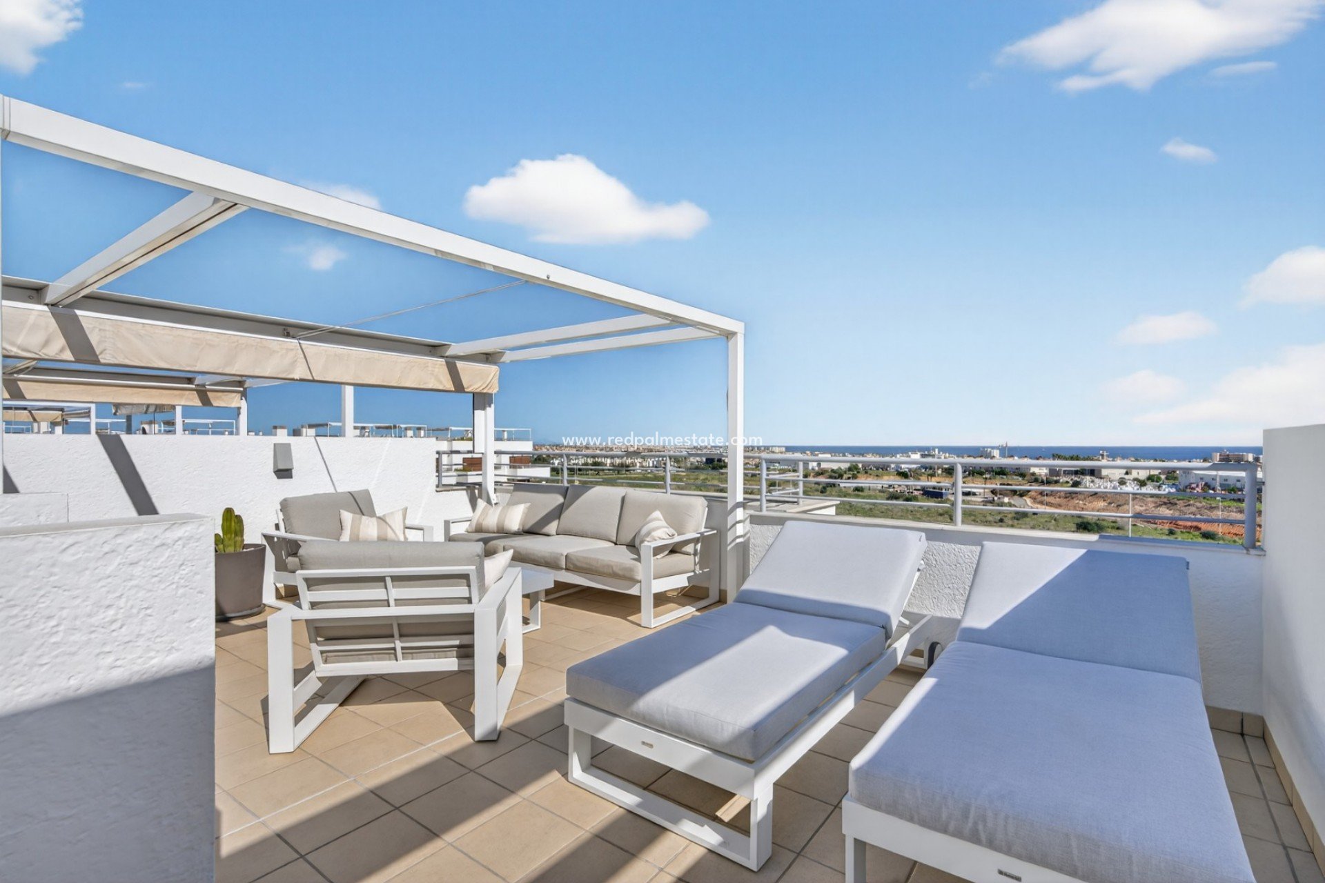 Resale - Apartments -
Orihuela Costa - Dehesa de campoamor