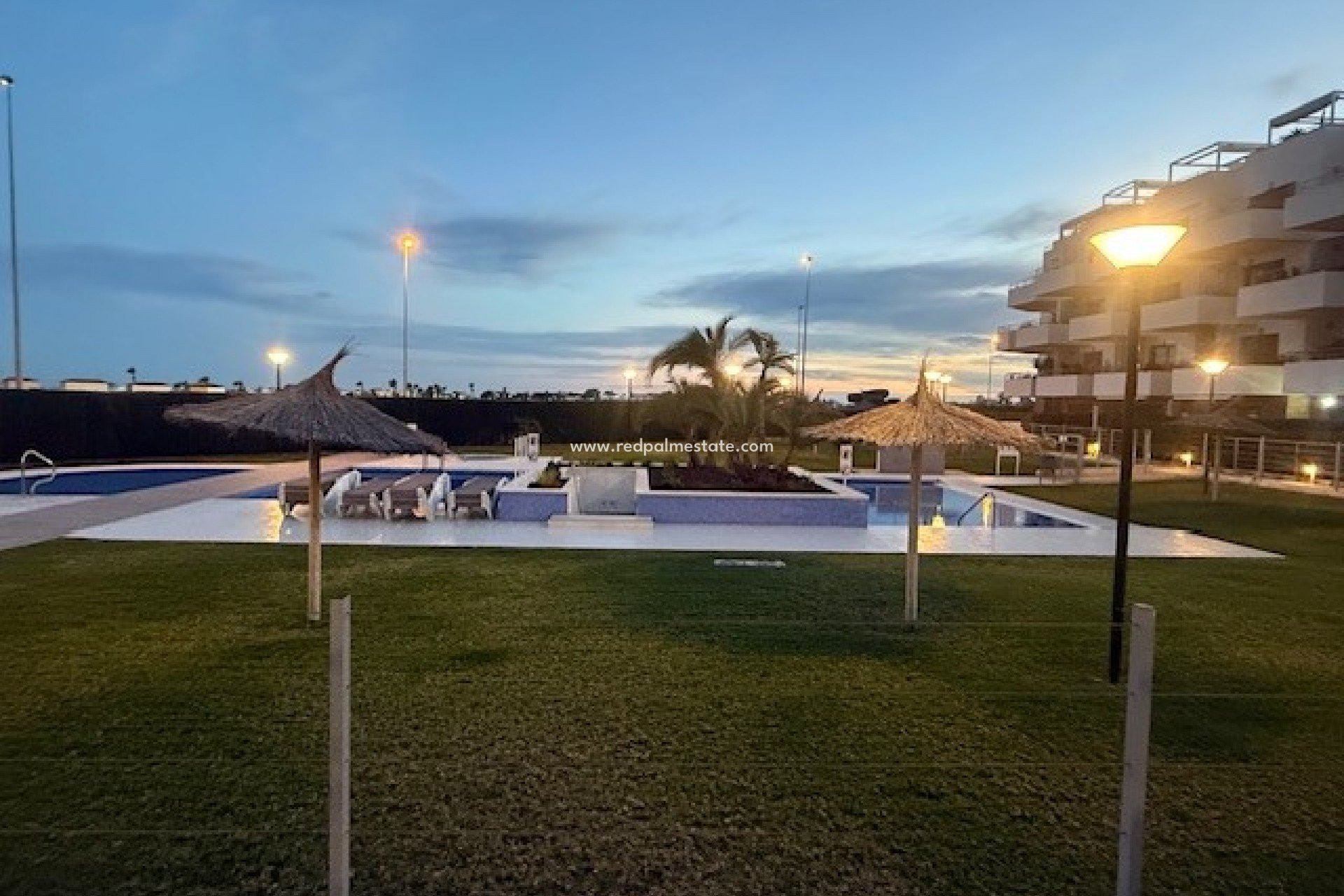 Resale - Apartments -
Orihuela Costa - Dehesa de campoamor