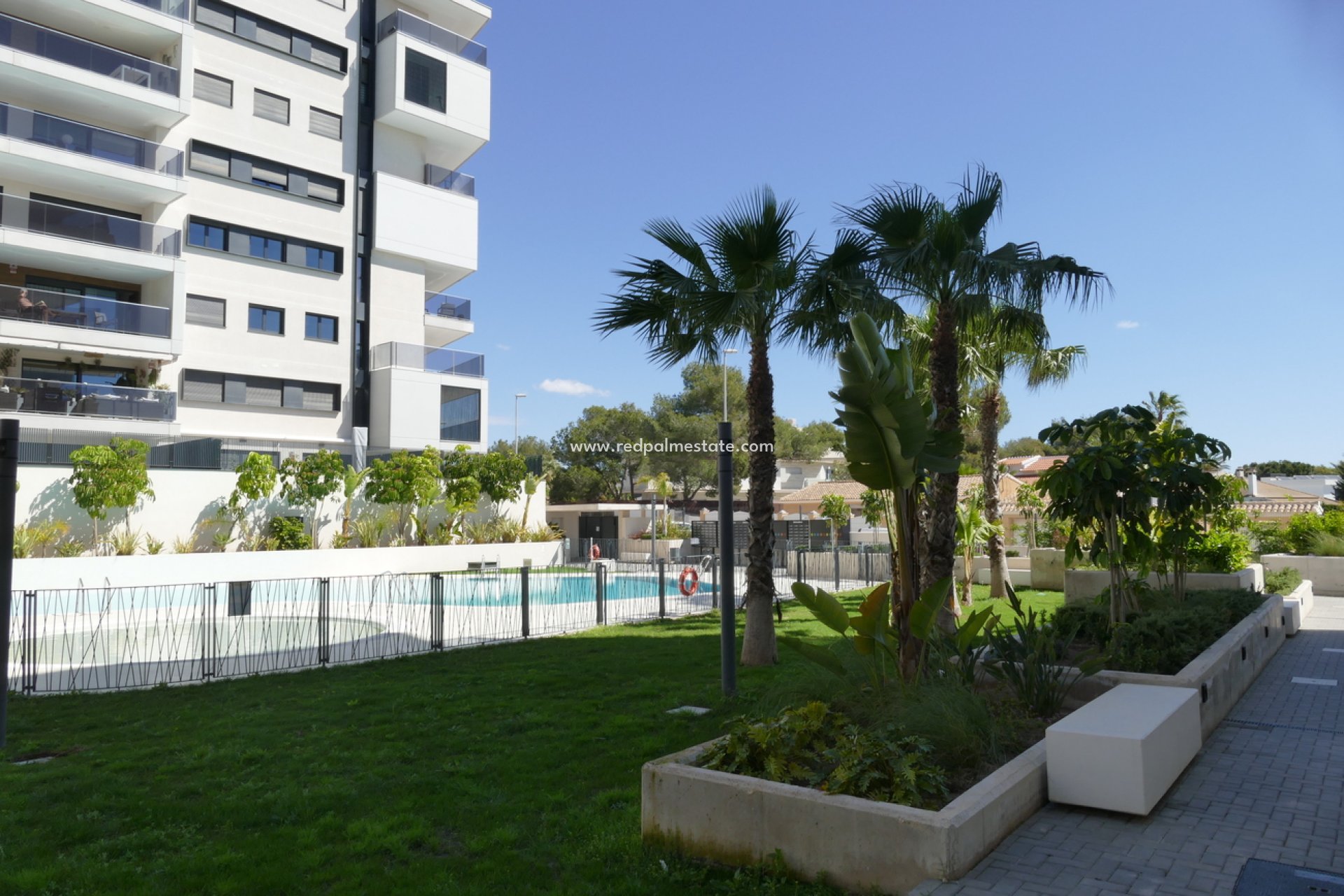 Resale - Apartments -
Orihuela Costa - Dehesa de campoamor