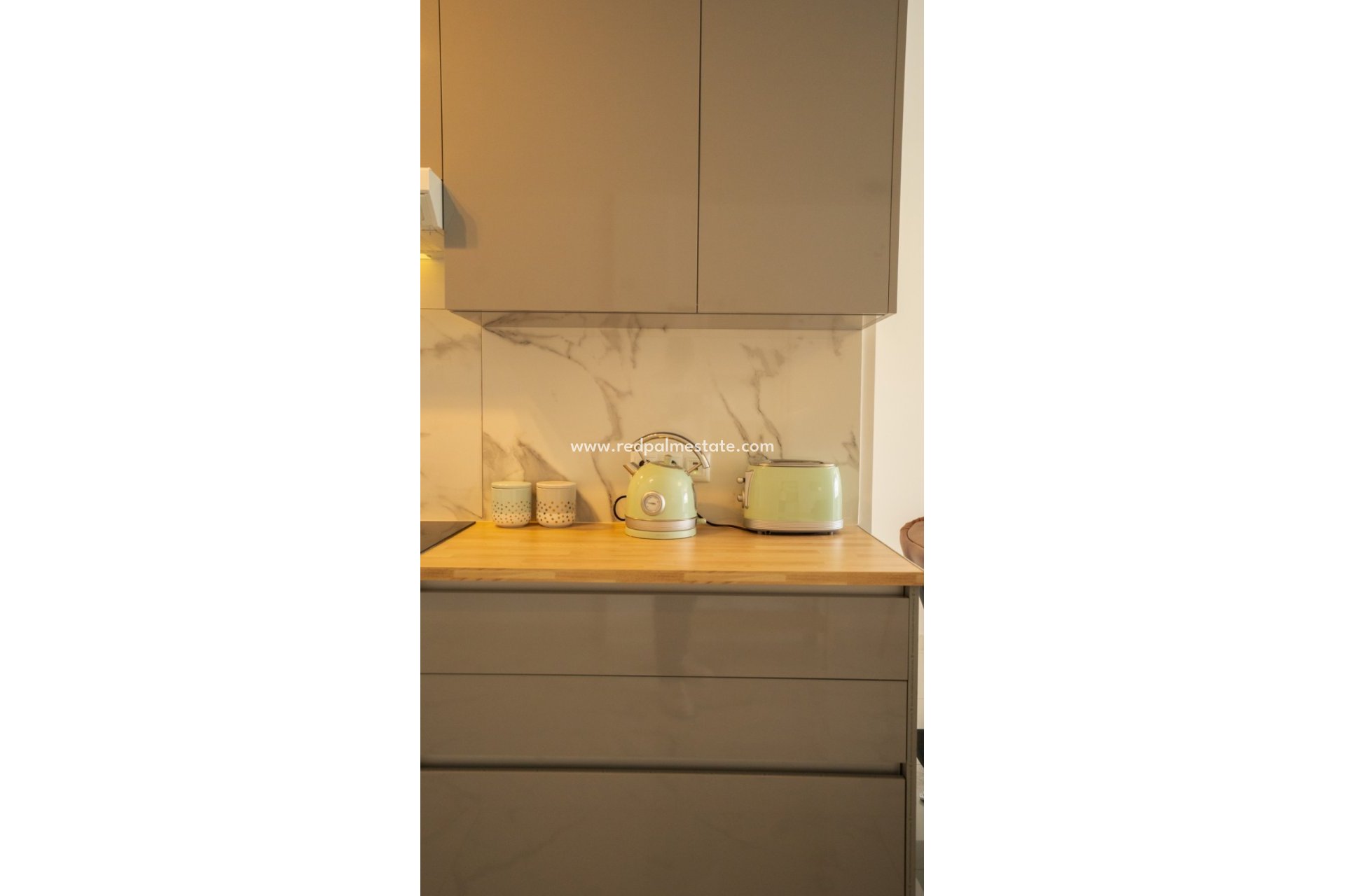 Resale - Apartments -
Orihuela Costa - Inland