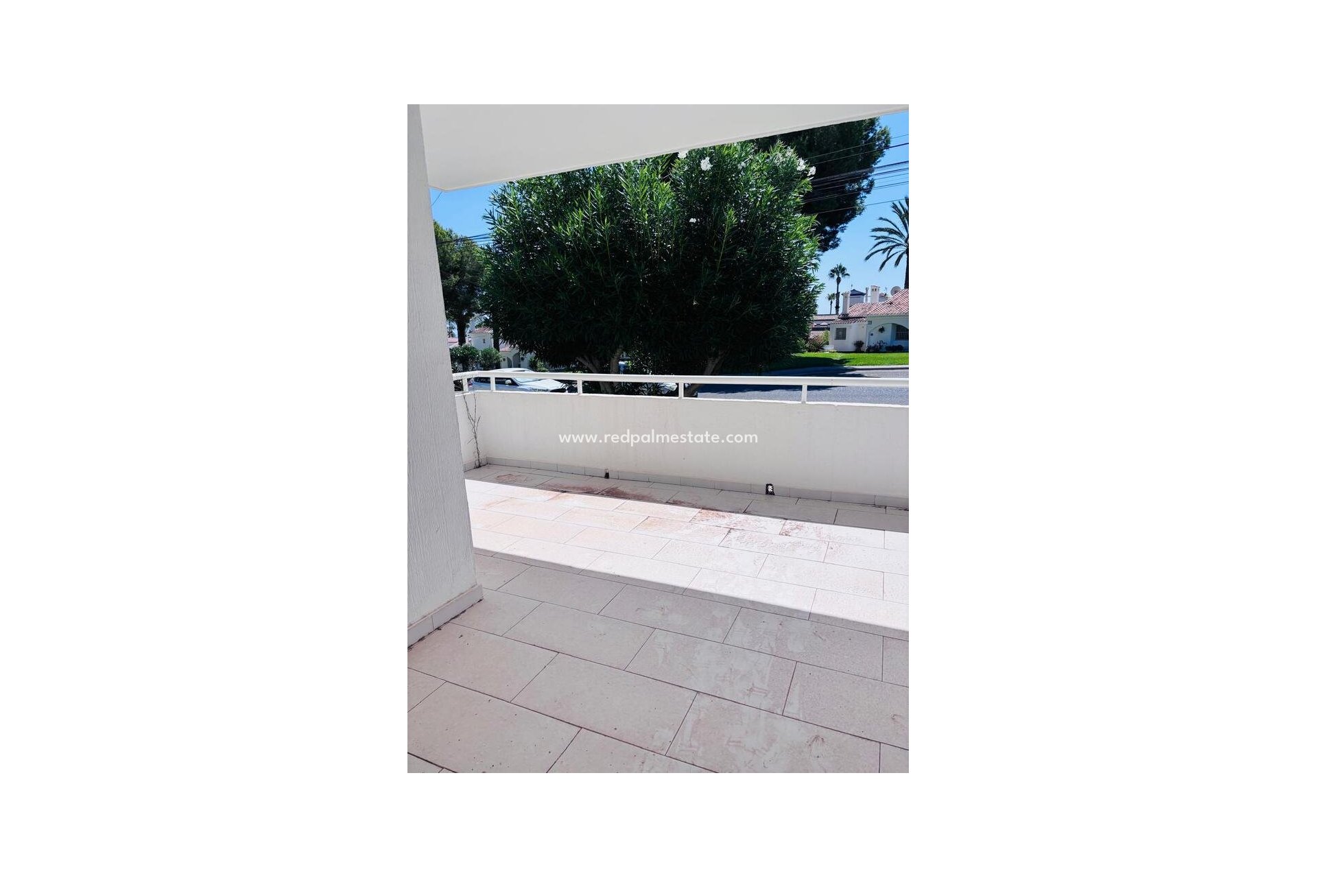 Resale - Apartments -
Orihuela Costa - Inland