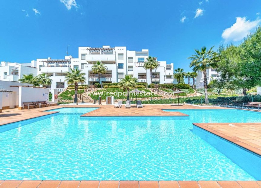 Resale - Apartments -
Orihuela Costa - Inland