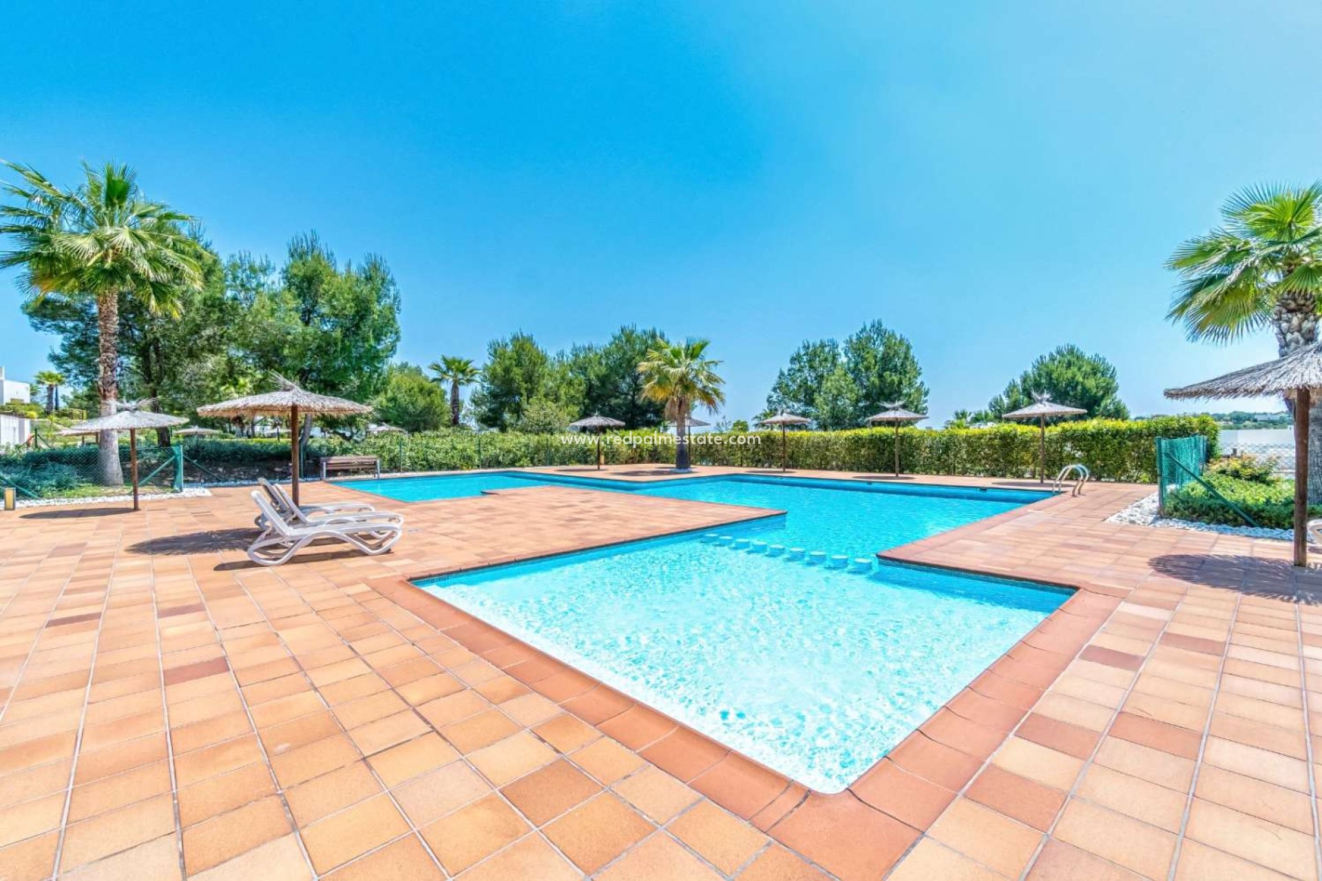 Resale - Apartments -
Orihuela Costa - Inland