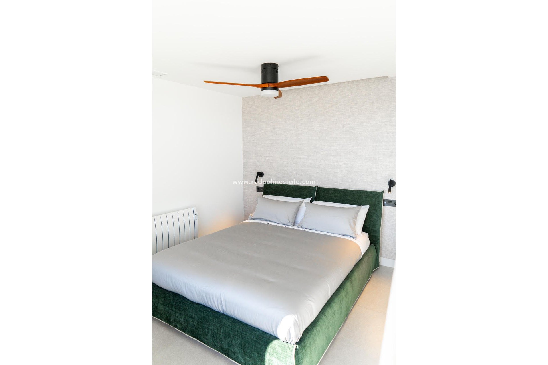 Resale - Apartments -
Orihuela Costa - Inland