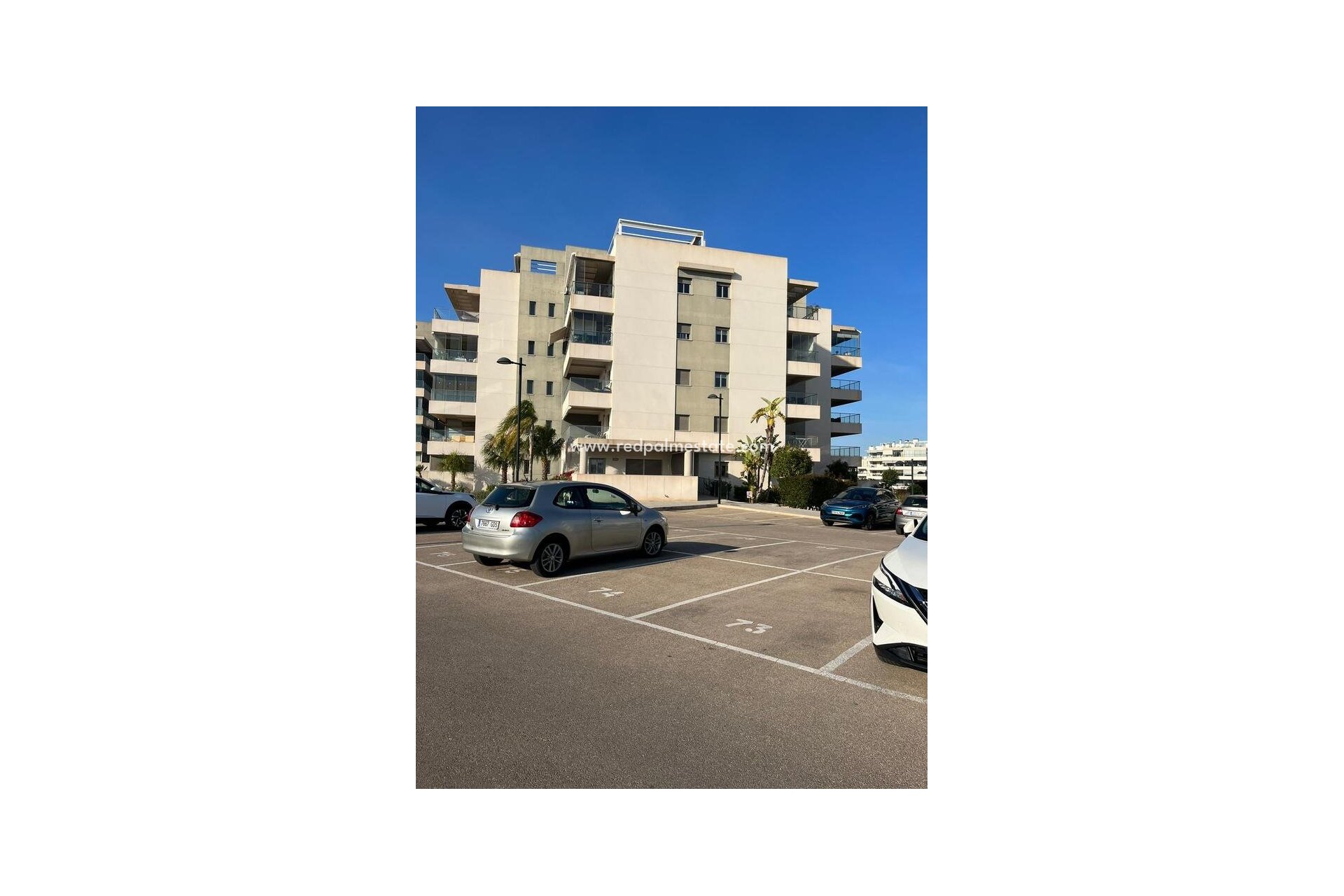 Resale - Apartments -
Orihuela Costa - Inland