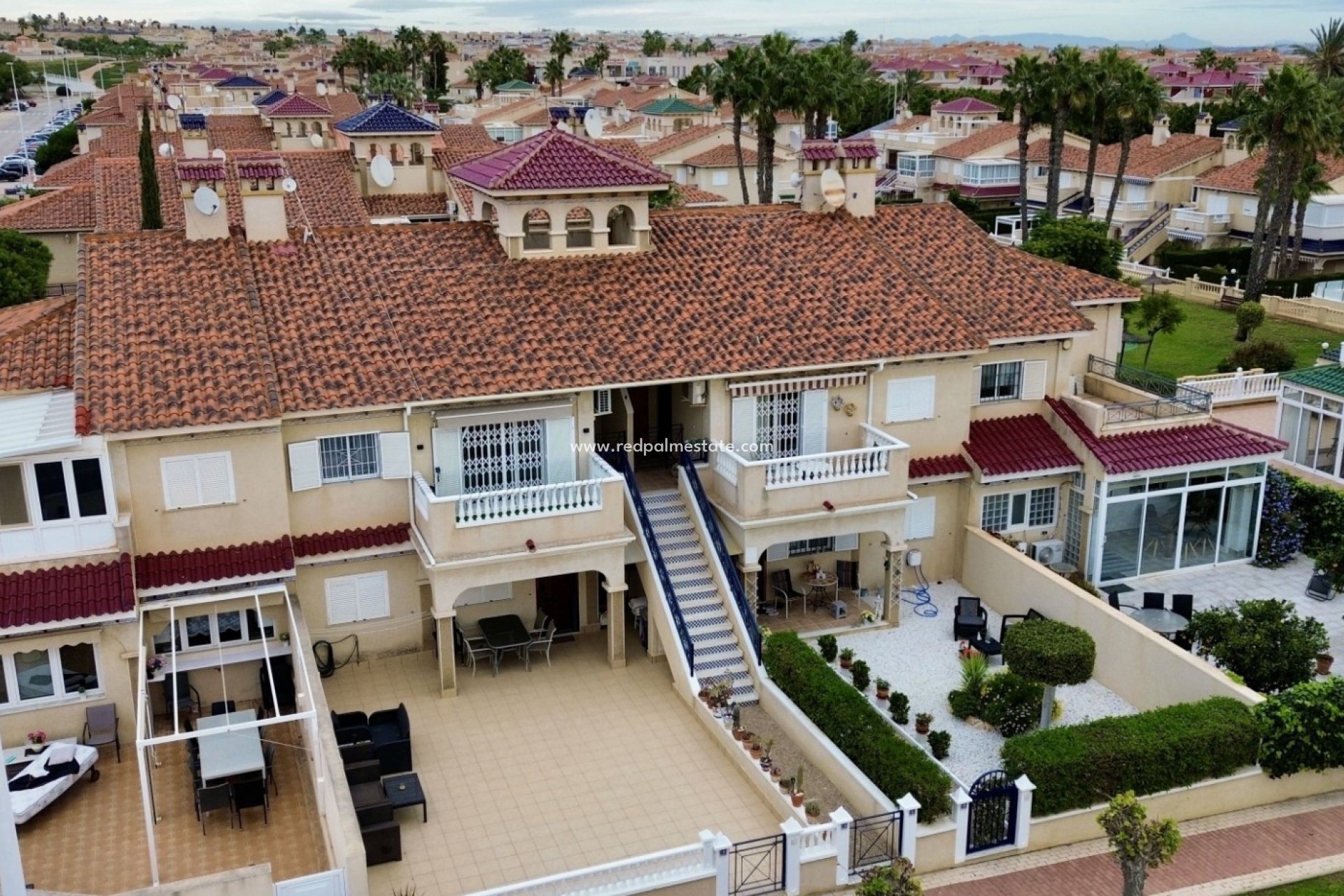 Resale - Apartments -
Orihuela Costa - Inland