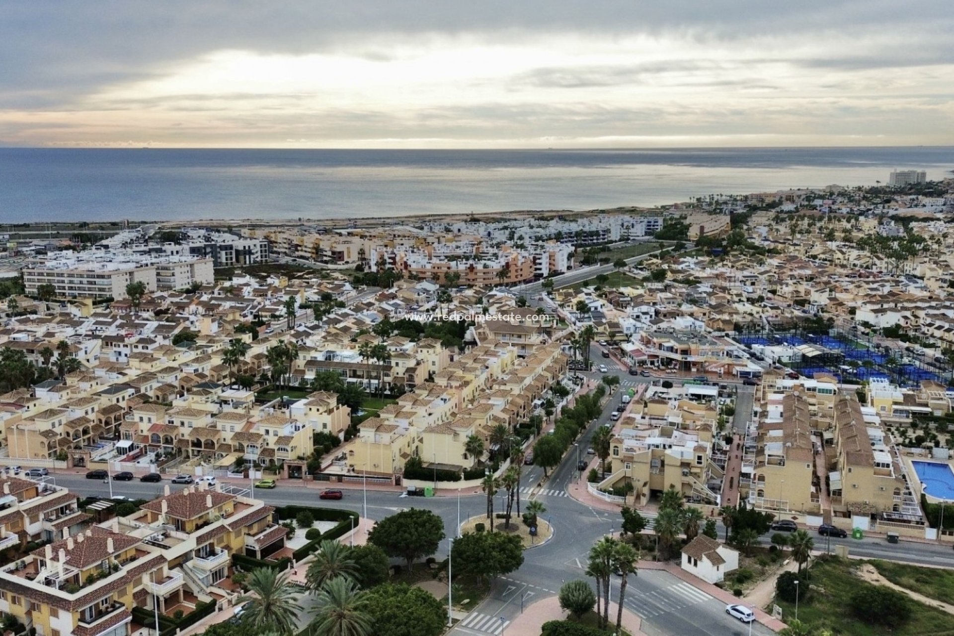 Resale - Apartments -
Orihuela Costa - Inland