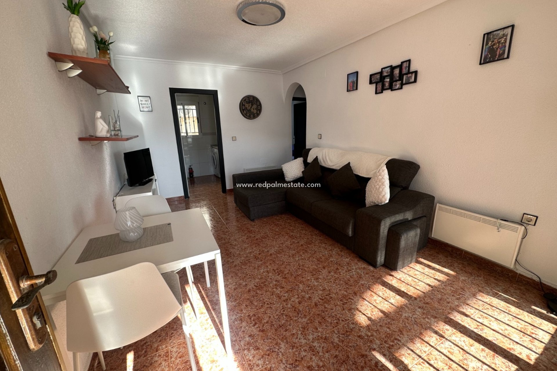 Resale - Apartments -
Orihuela Costa - Inland