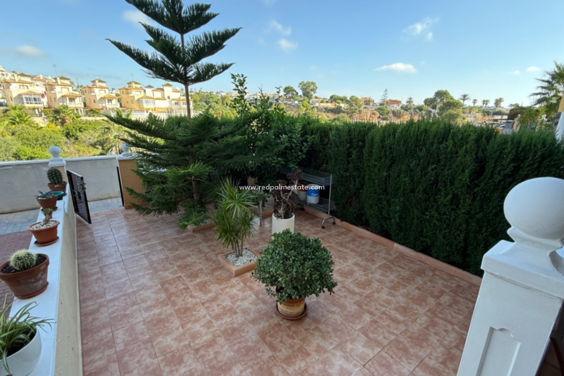 Resale - Apartments -
Orihuela Costa - Inland