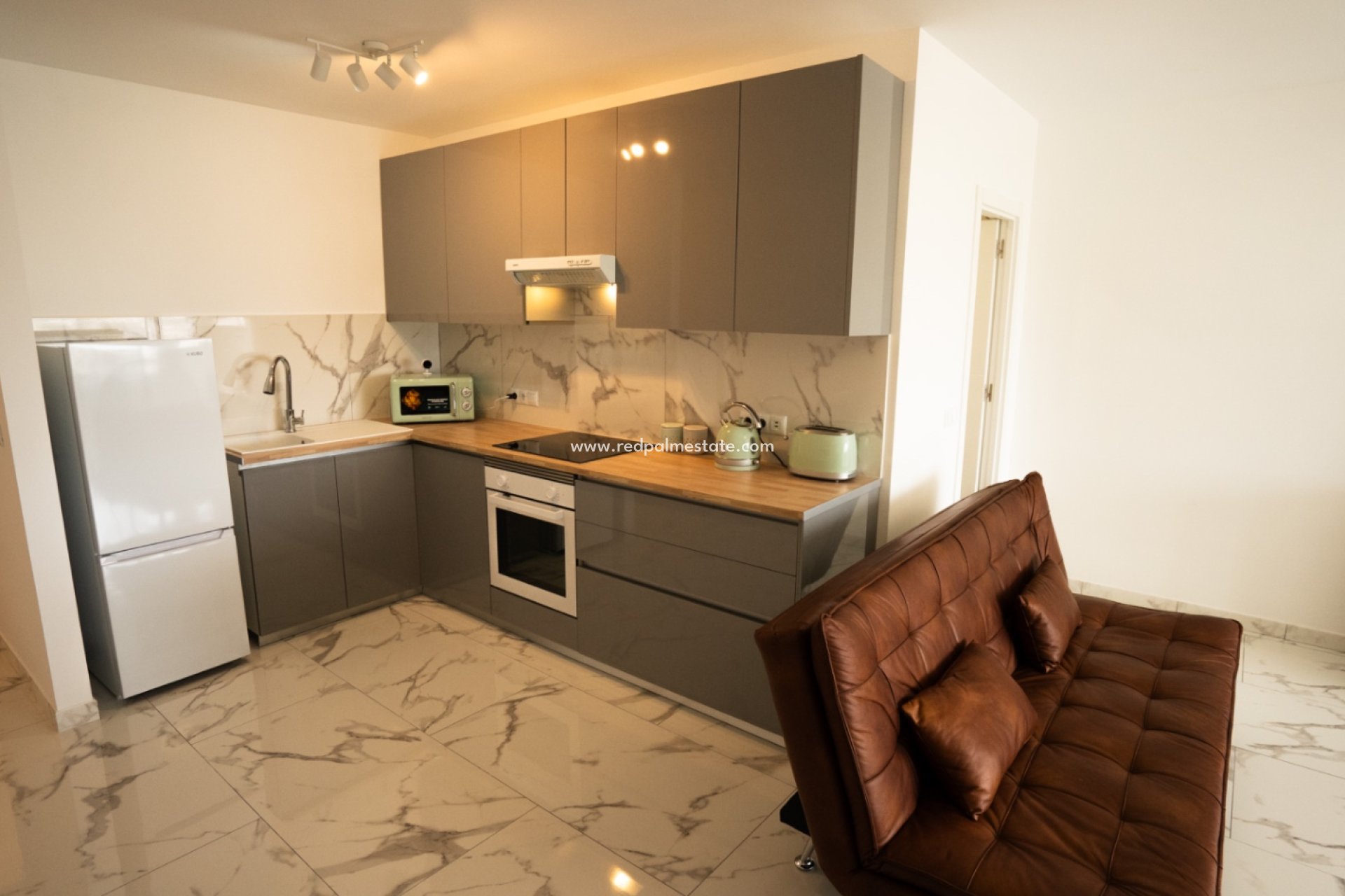 Resale - Apartments -
Orihuela Costa - Inland