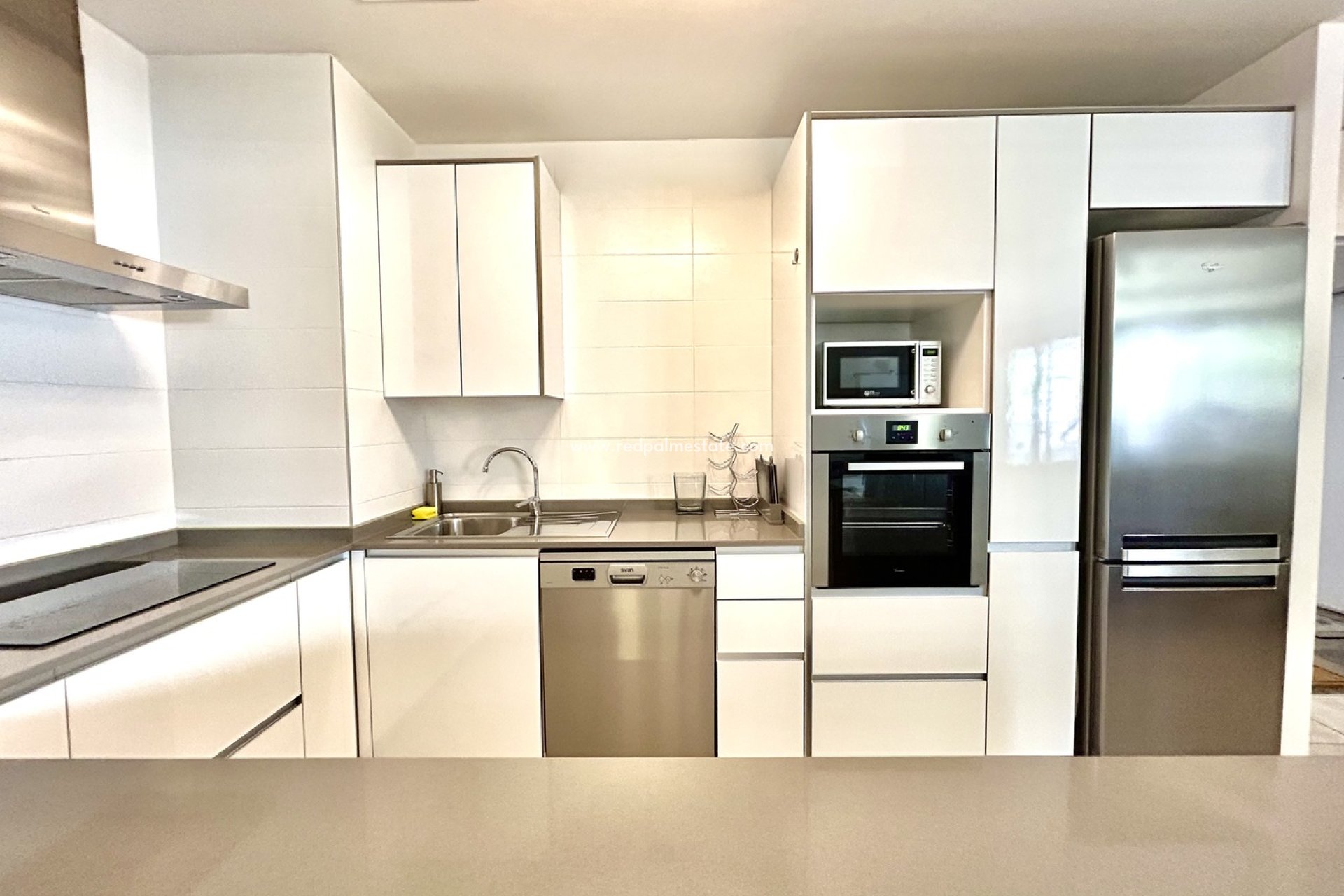 Resale - Apartments -
Orihuela Costa - Inland