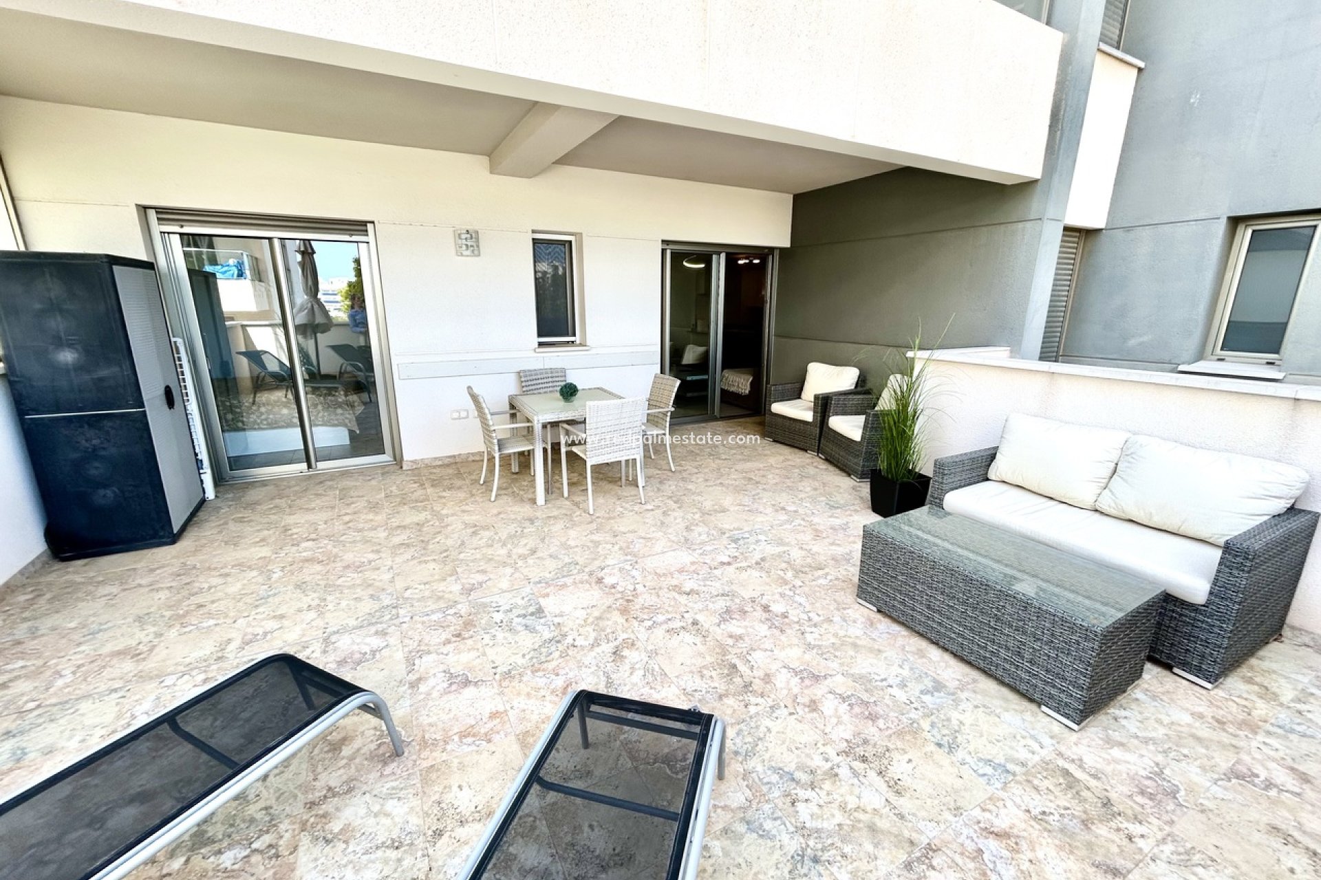 Resale - Apartments -
Orihuela Costa - Inland