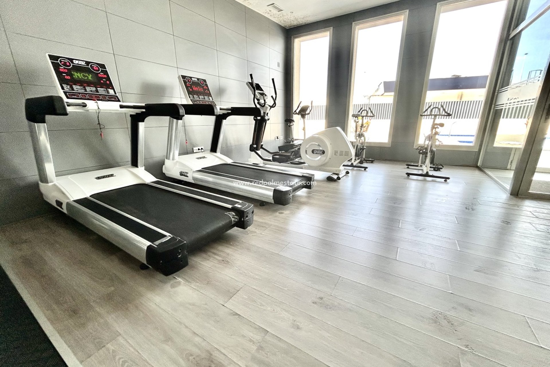 Resale - Apartments -
Orihuela Costa - Inland