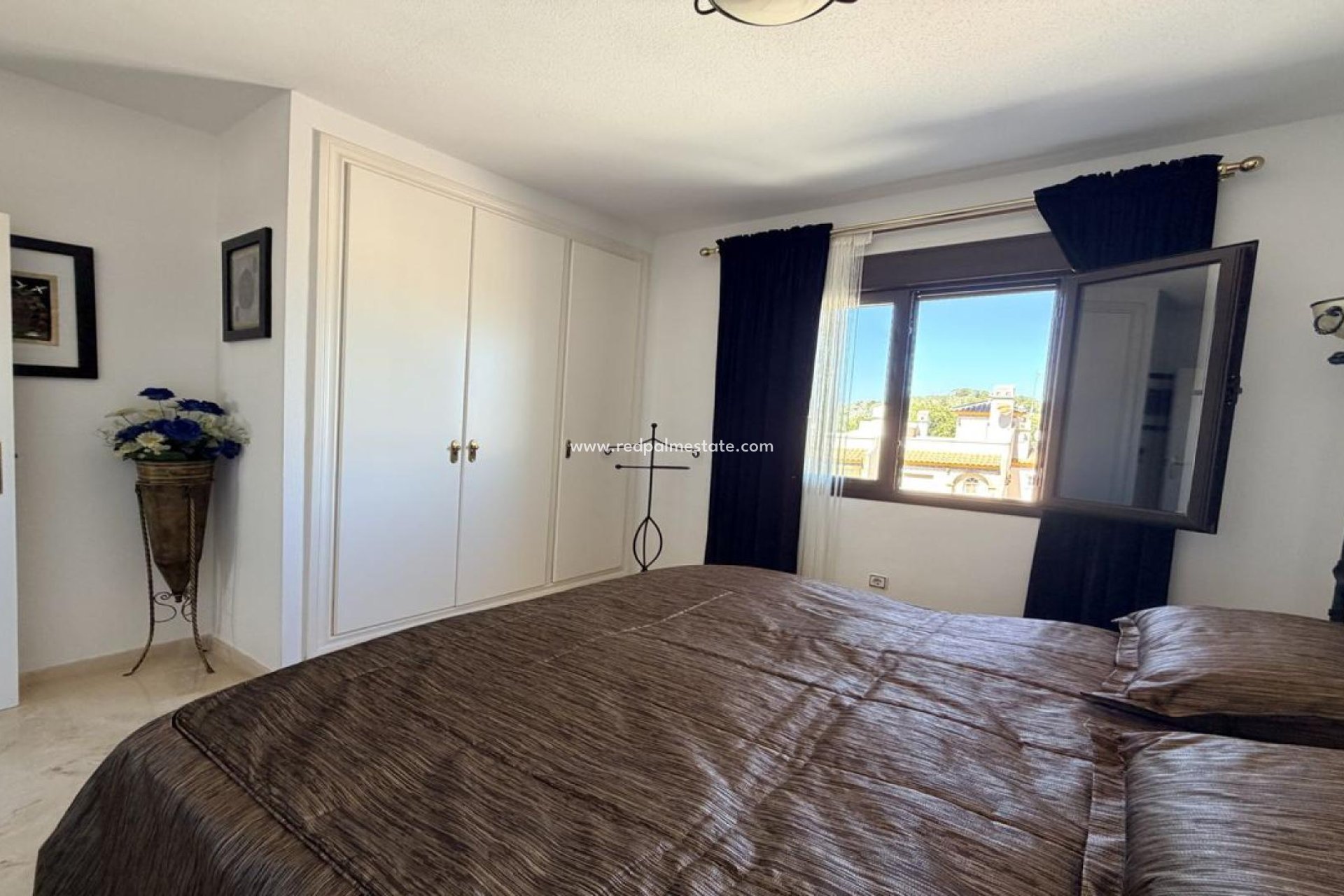 Resale - Apartments -
Orihuela Costa - Inland