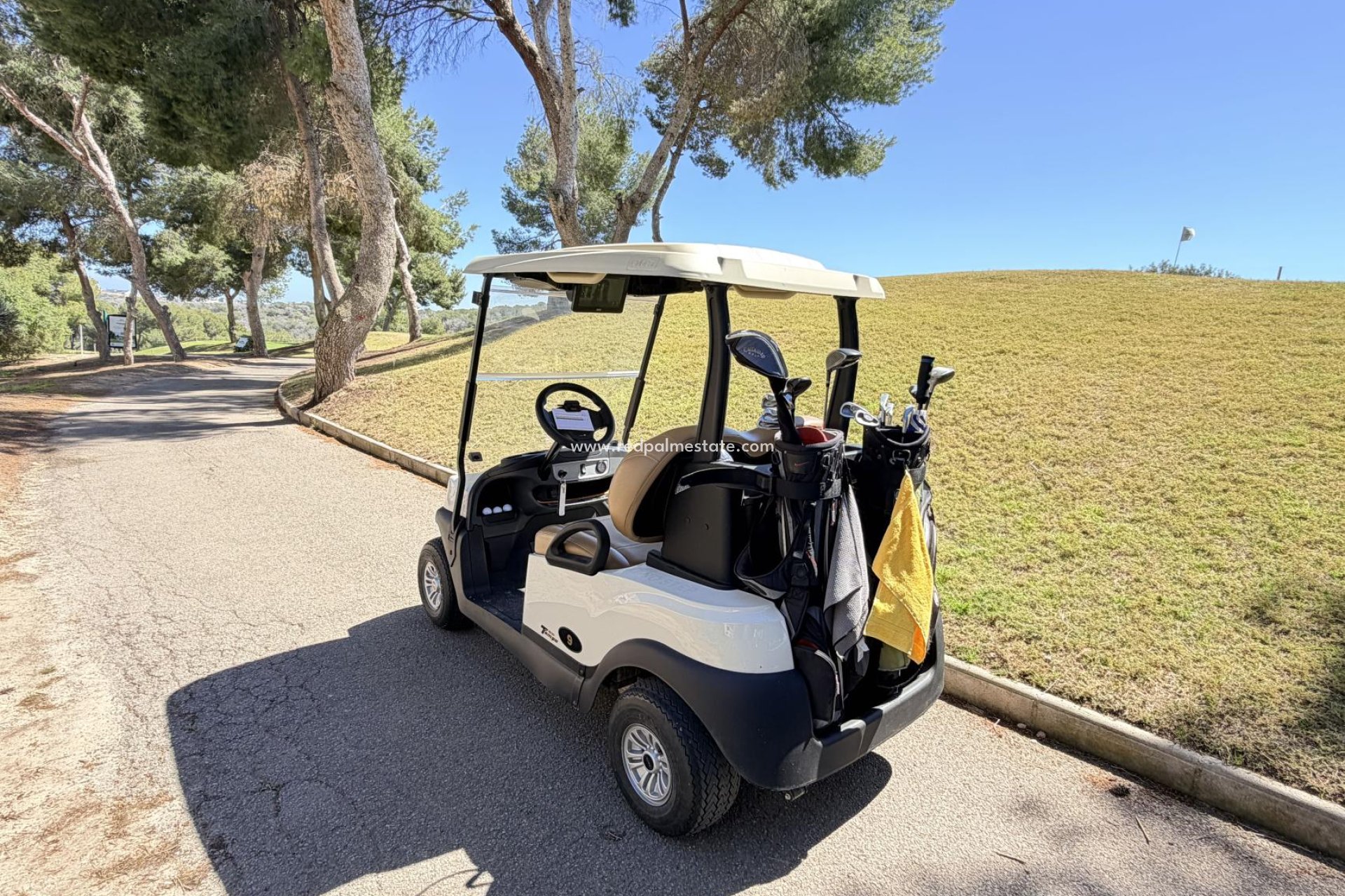 Resale - Apartments -
Orihuela Costa - Inland