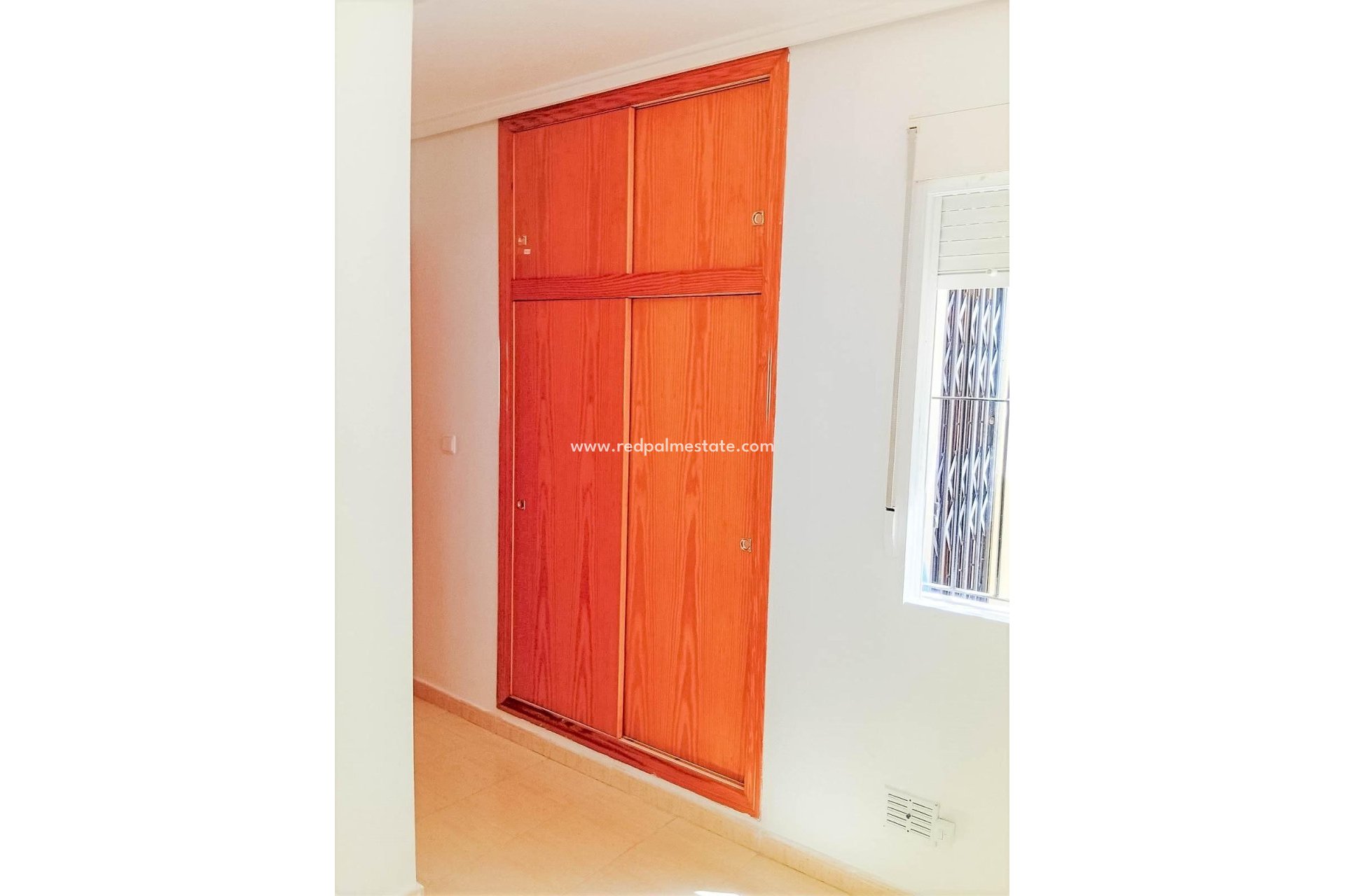 Resale - Apartments -
Orihuela Costa - La Florida