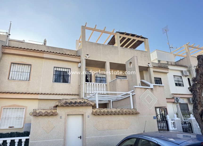 Resale - Apartments -
Orihuela Costa - La Florida