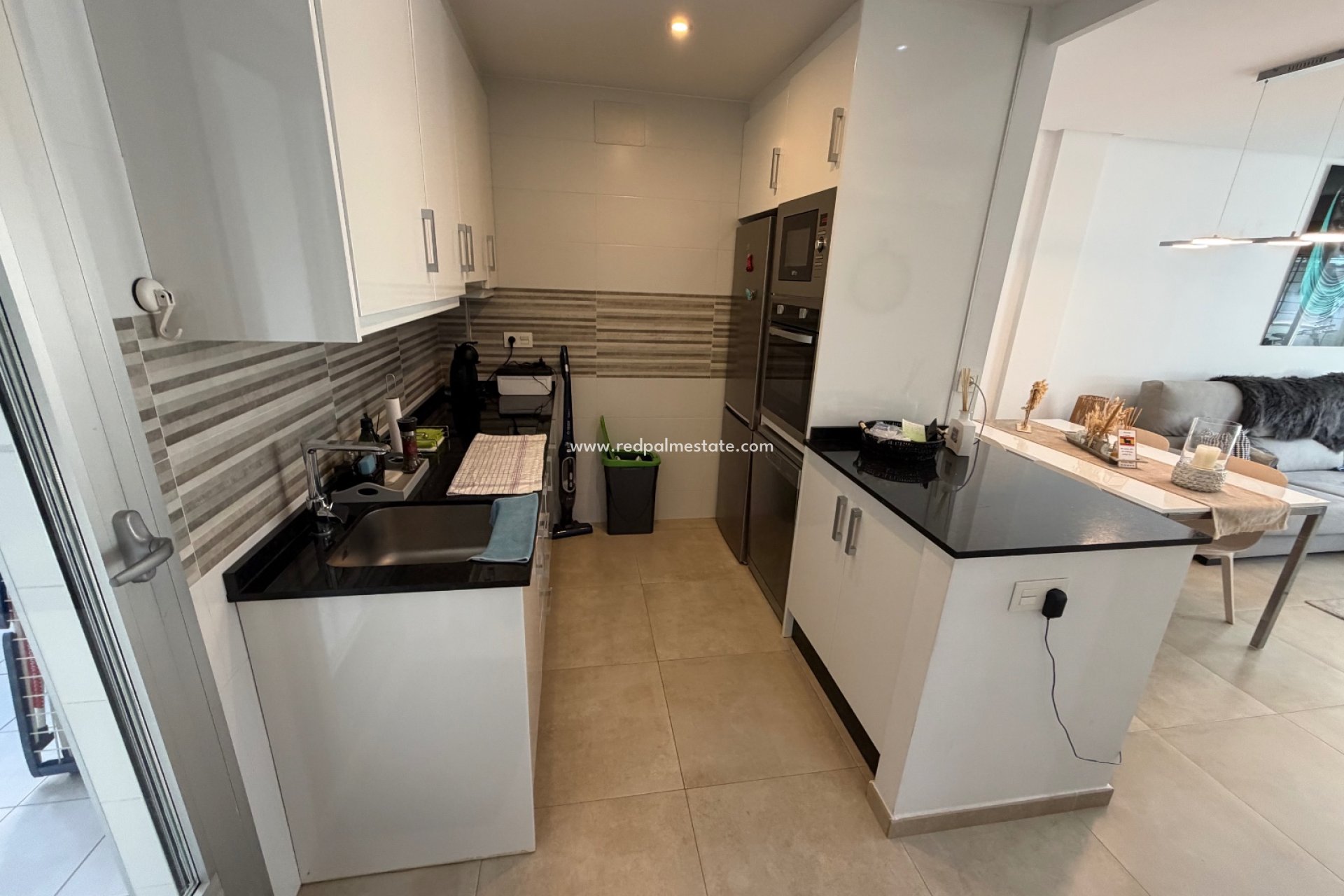 Resale - Apartments -
Orihuela Costa - La Florida