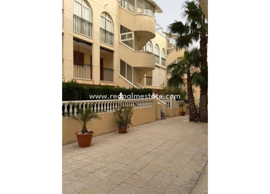 Resale - Apartments -
Orihuela Costa - La Regia