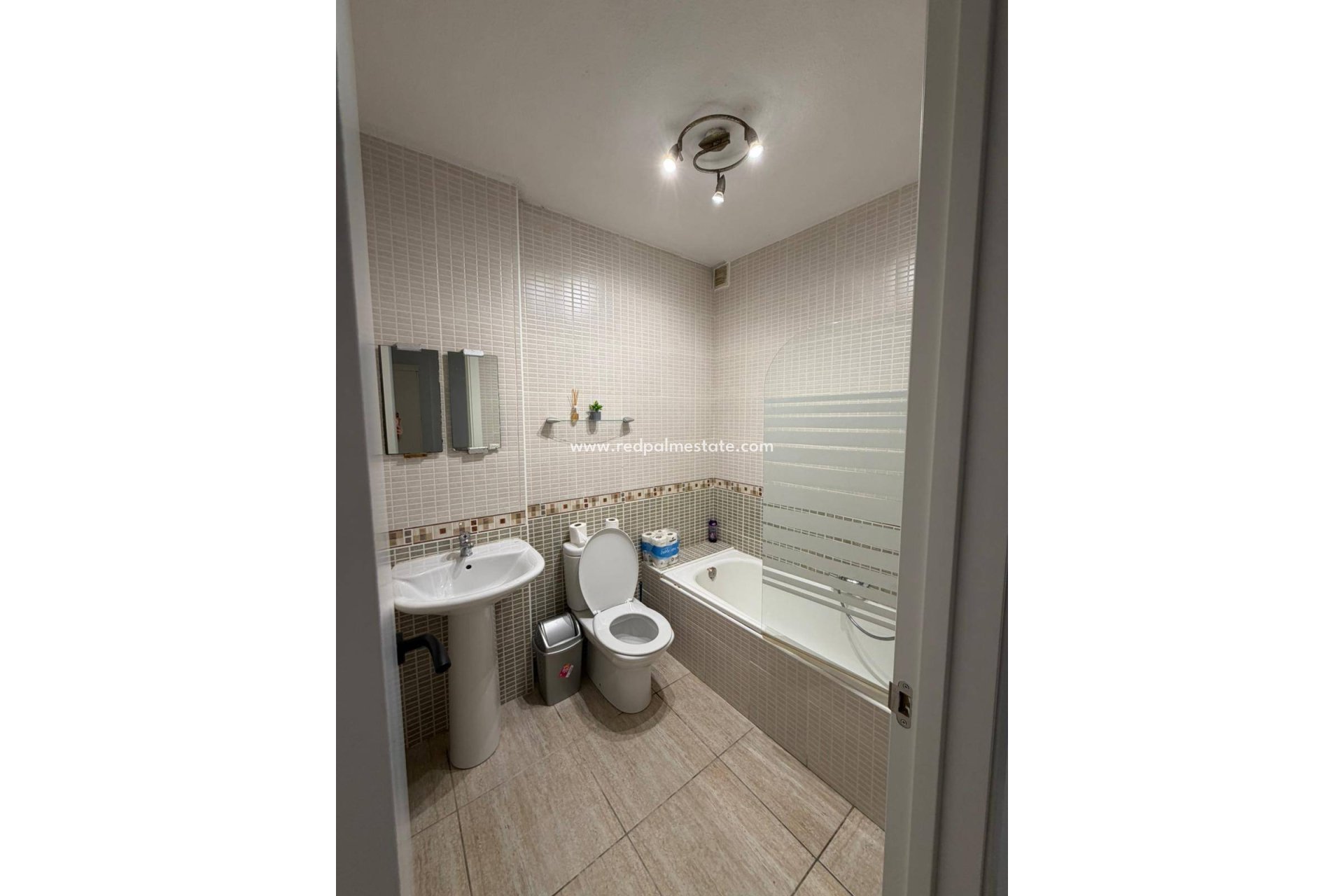 Resale - Apartments -
Orihuela Costa - La Regia