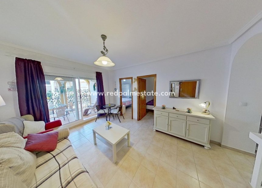 Resale - Apartments -
Orihuela Costa - La Zenia