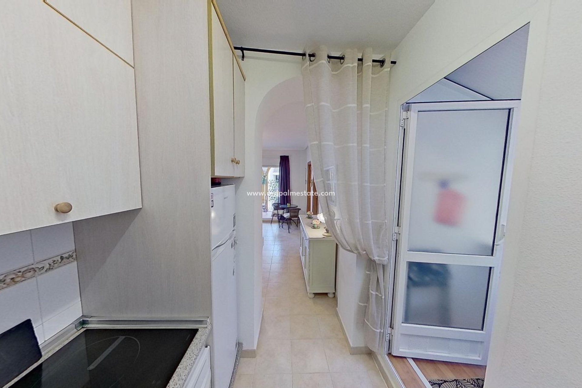 Resale - Apartments -
Orihuela Costa - La Zenia