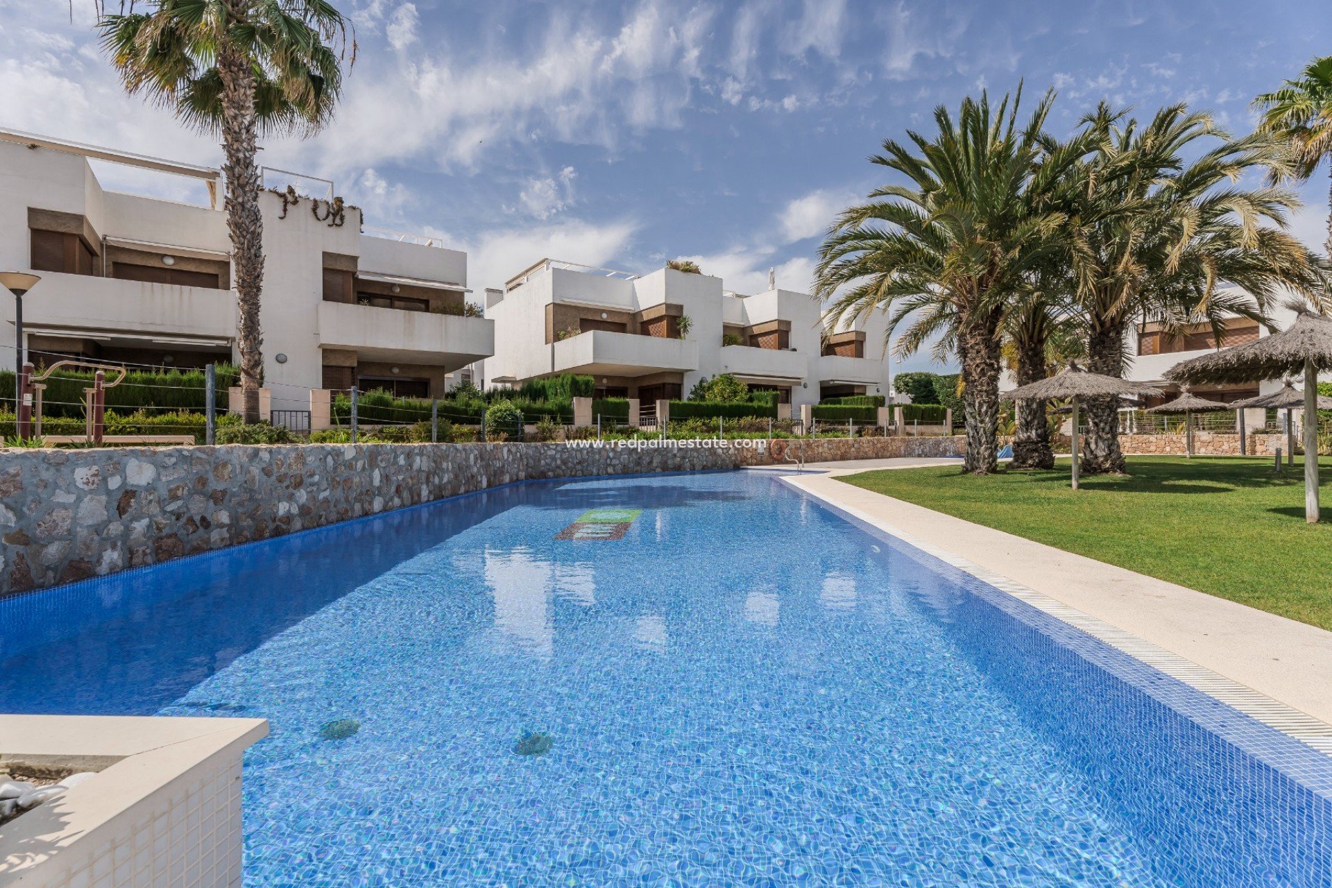 Resale - Apartments -
Orihuela Costa - La Zenia