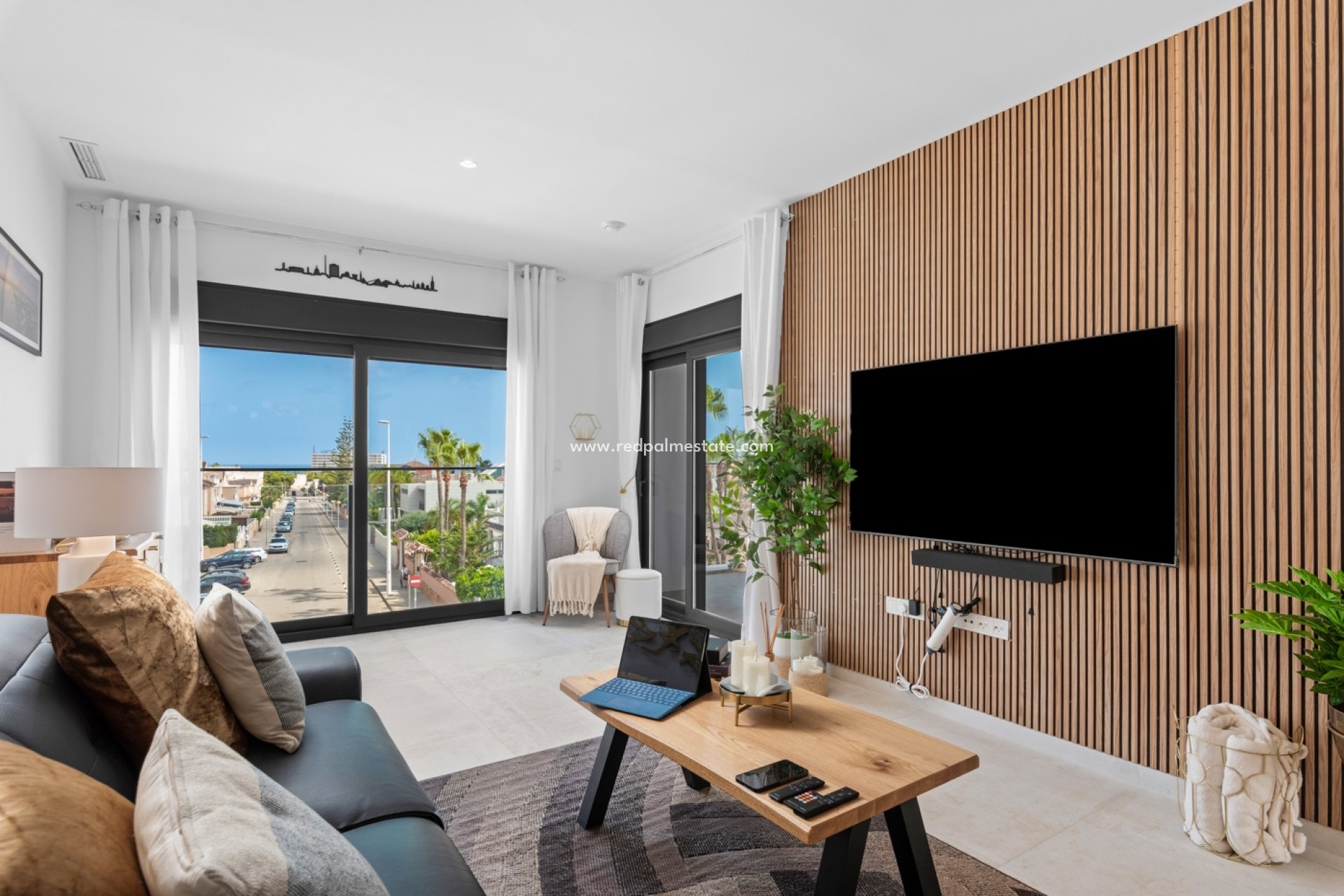 Resale - Apartments -
Orihuela Costa - La Zenia